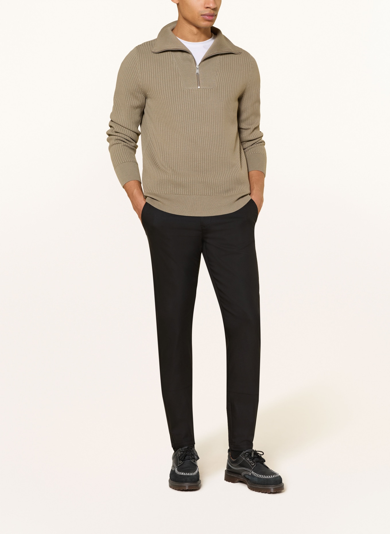 MAC Chino GRIFFIN Tapered Fit: SCHWARZ