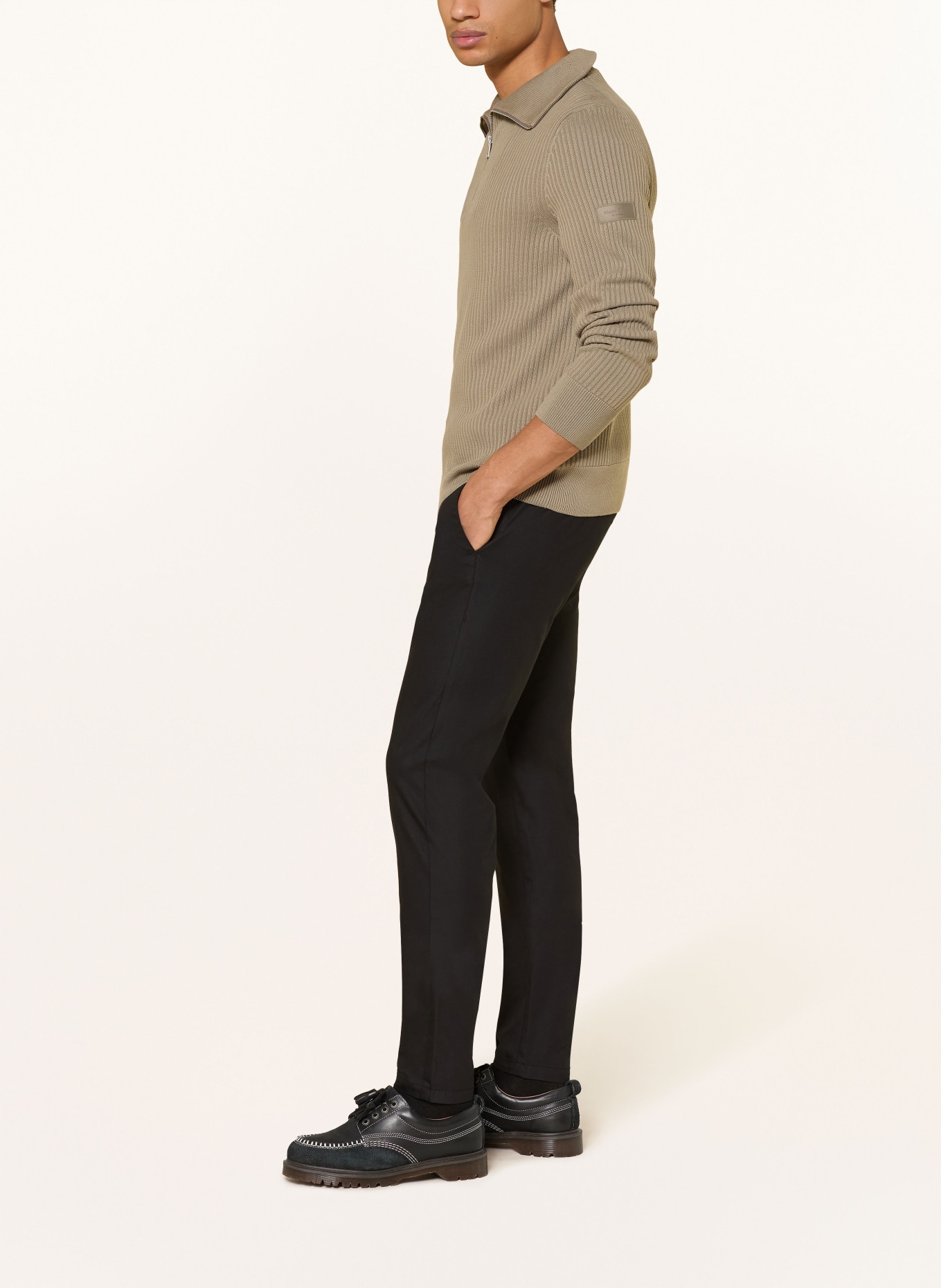 MAC Chino GRIFFIN Tapered Fit: SCHWARZ