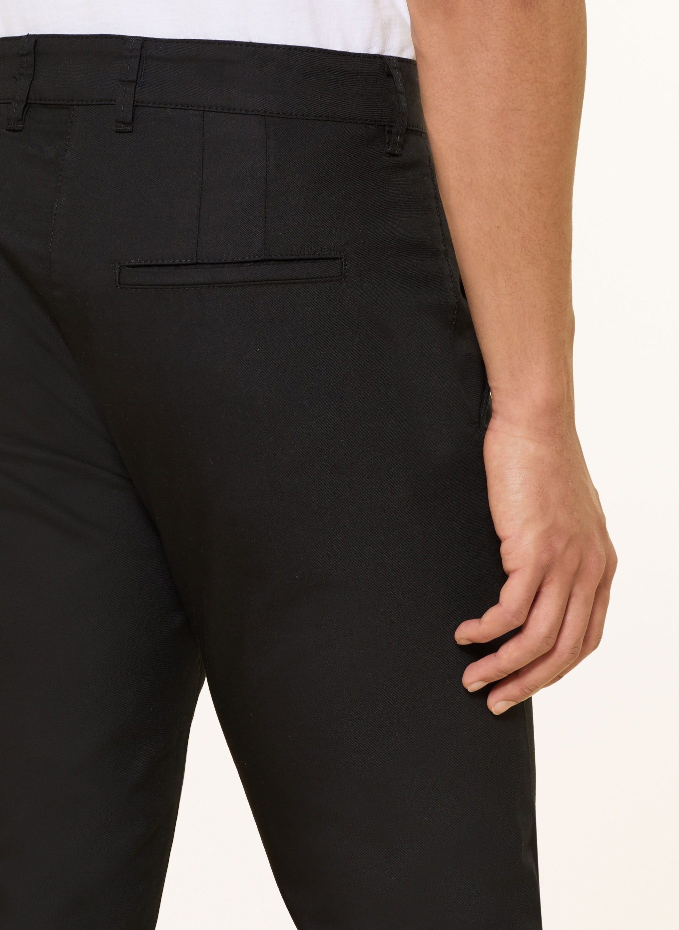 MAC Chino GRIFFIN Tapered Fit: SCHWARZ