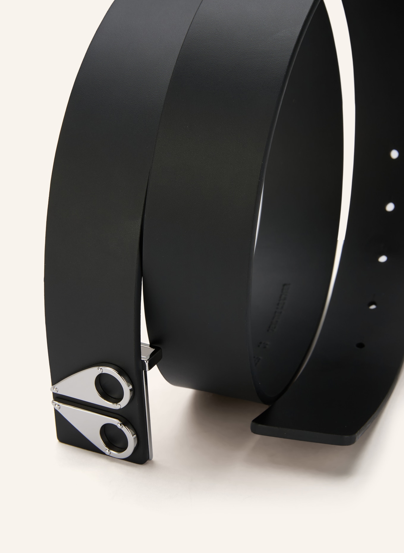 MOOSE KNUCKLES Kožený opasek: ČERNÁ