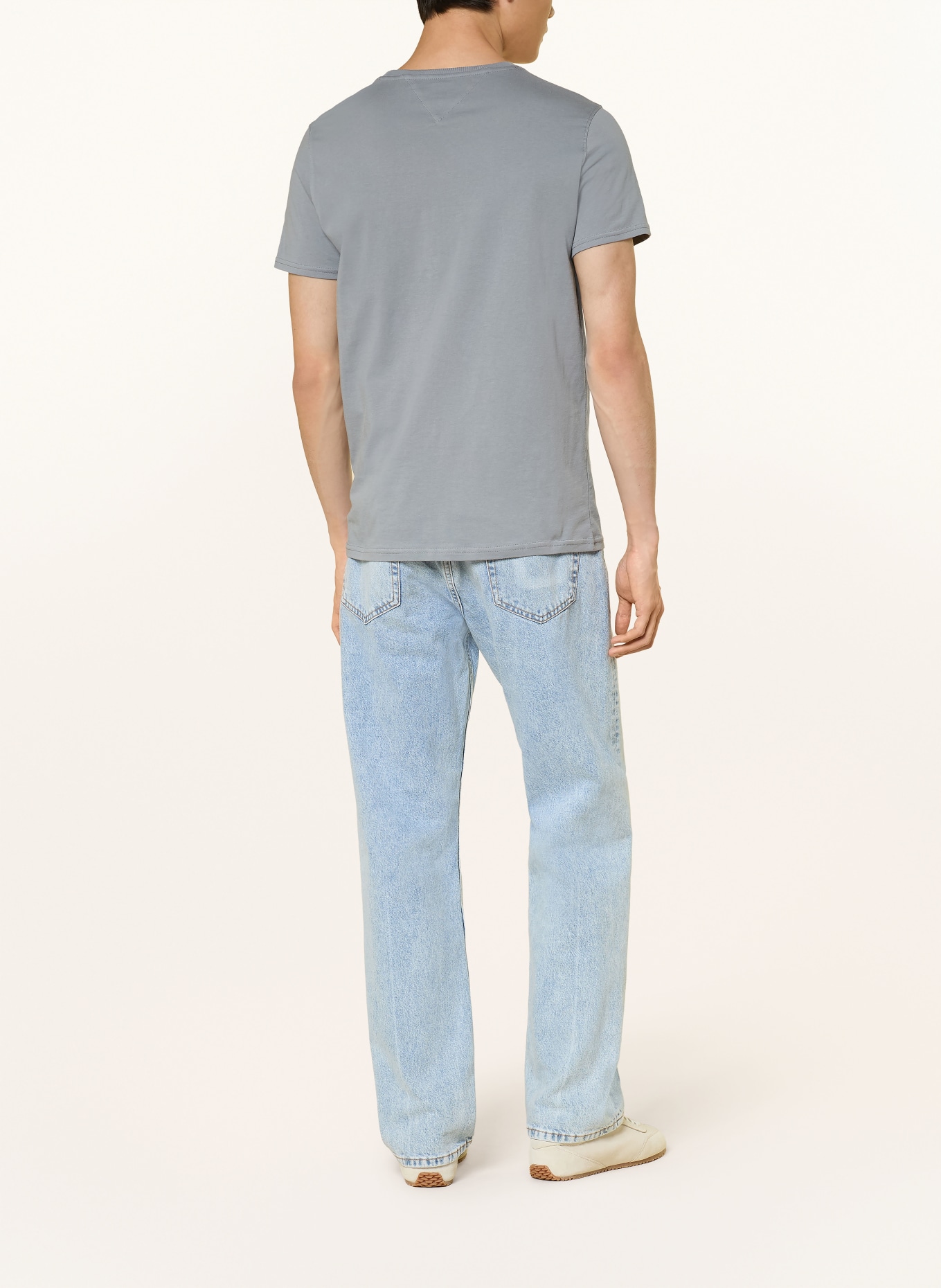 TOMMY JEANS T-shirt: GRIS FONCÉ