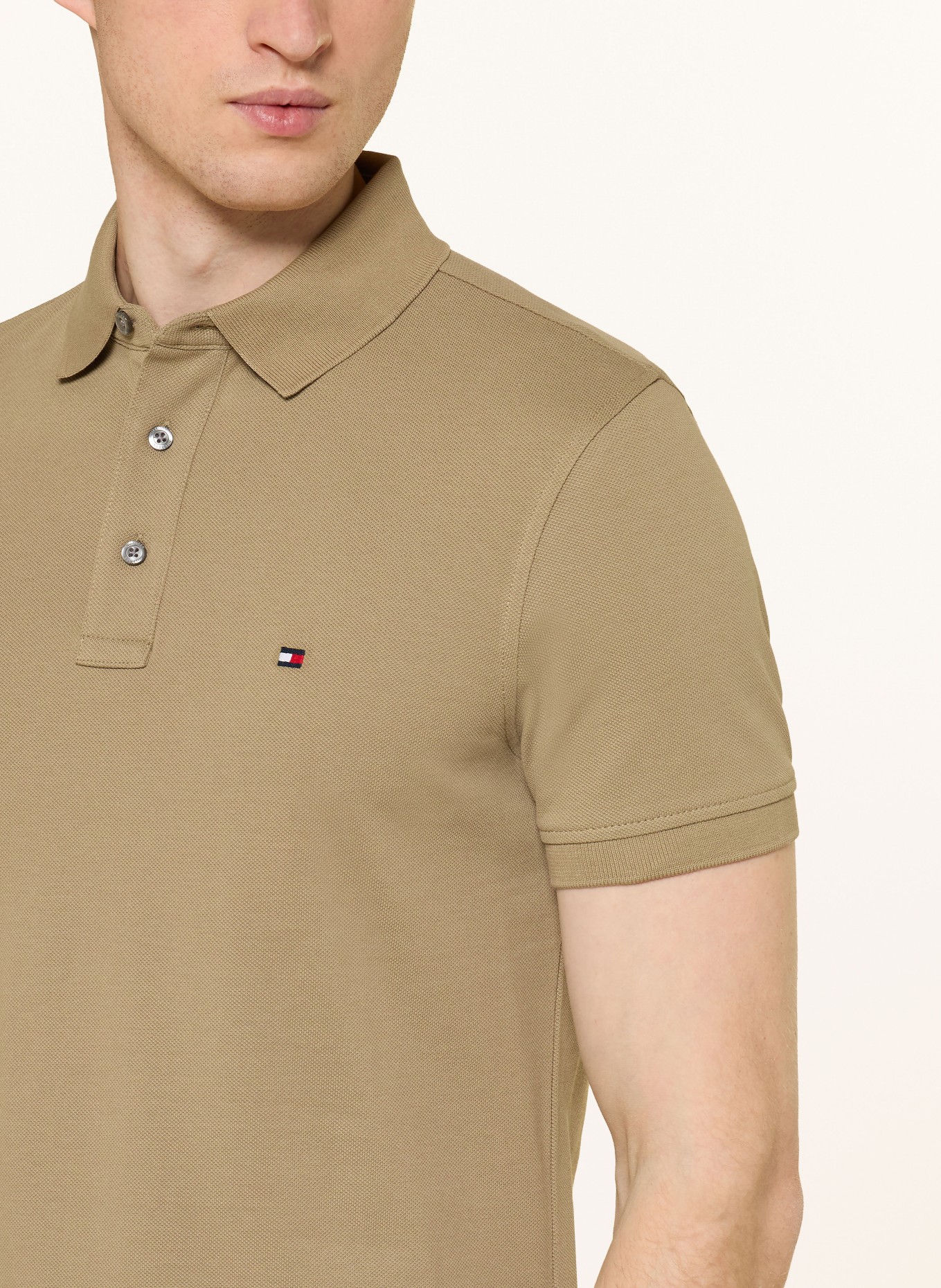 TOMMY HILFIGER Polokošile z piké Slim Fit: KHAKI