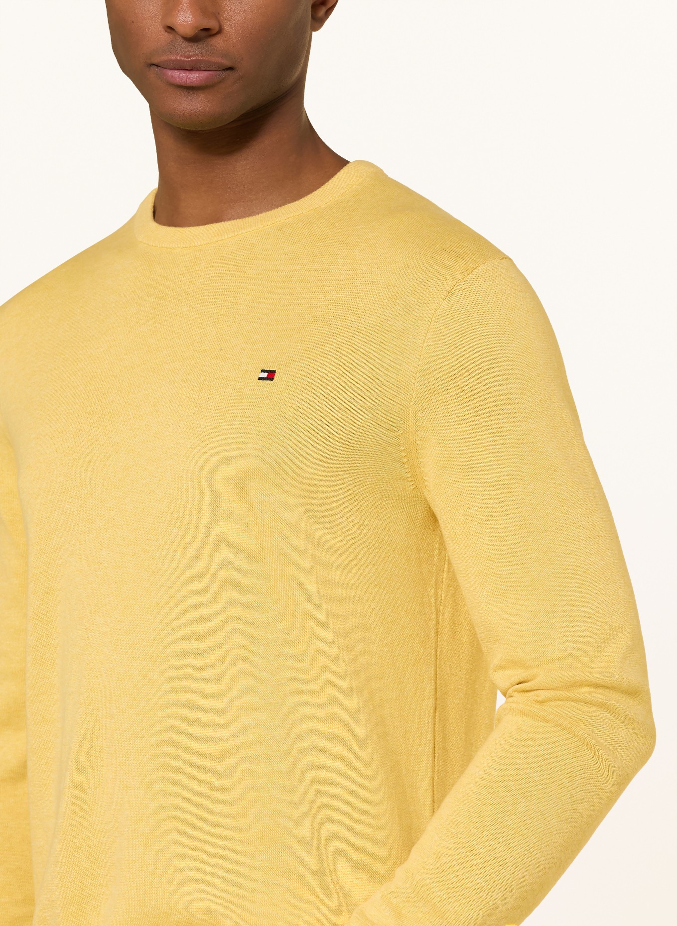 TOMMY HILFIGER pull: JAUNE