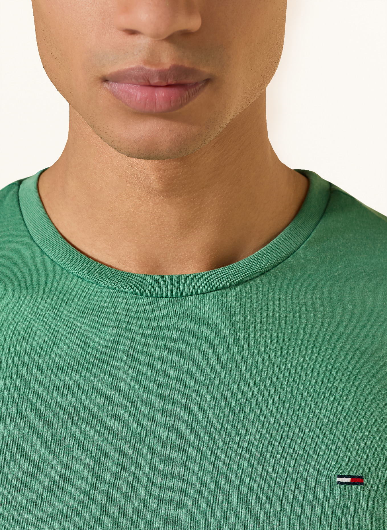 TOMMY JEANS T-Shirt: GRÜN