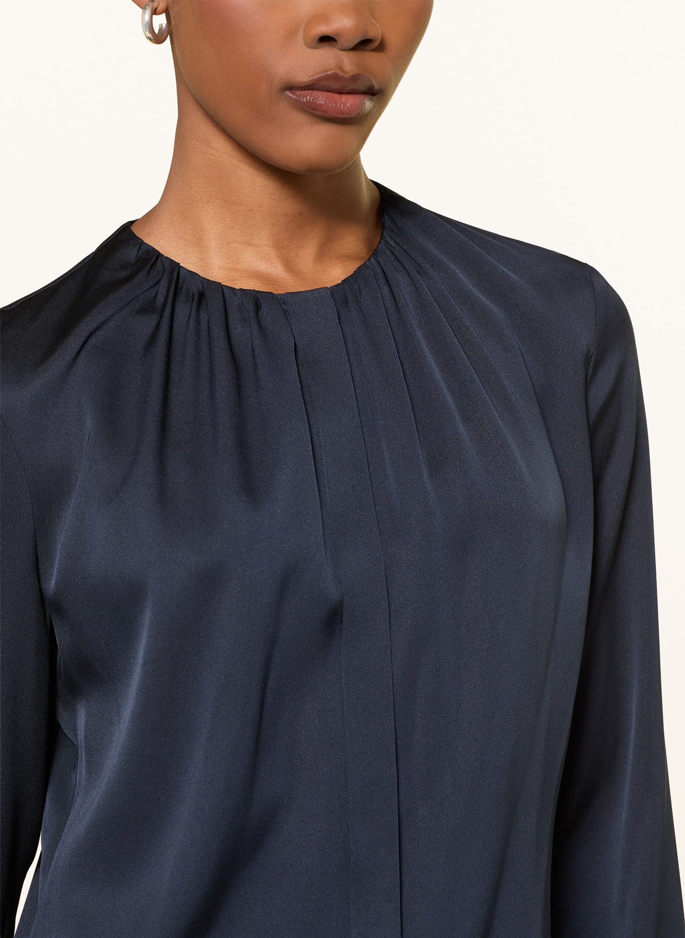 BOSS Seidenbluse BANORAH: DUNKELBLAU