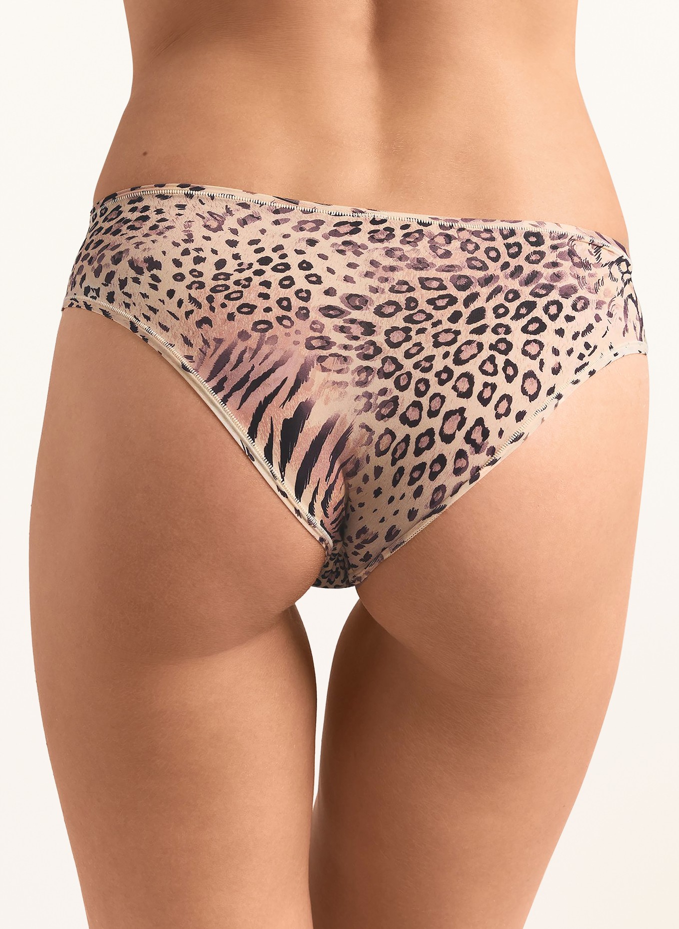 SKIMS Briefs FITS EVERYBODY: SAND MULTI ANIMAL
