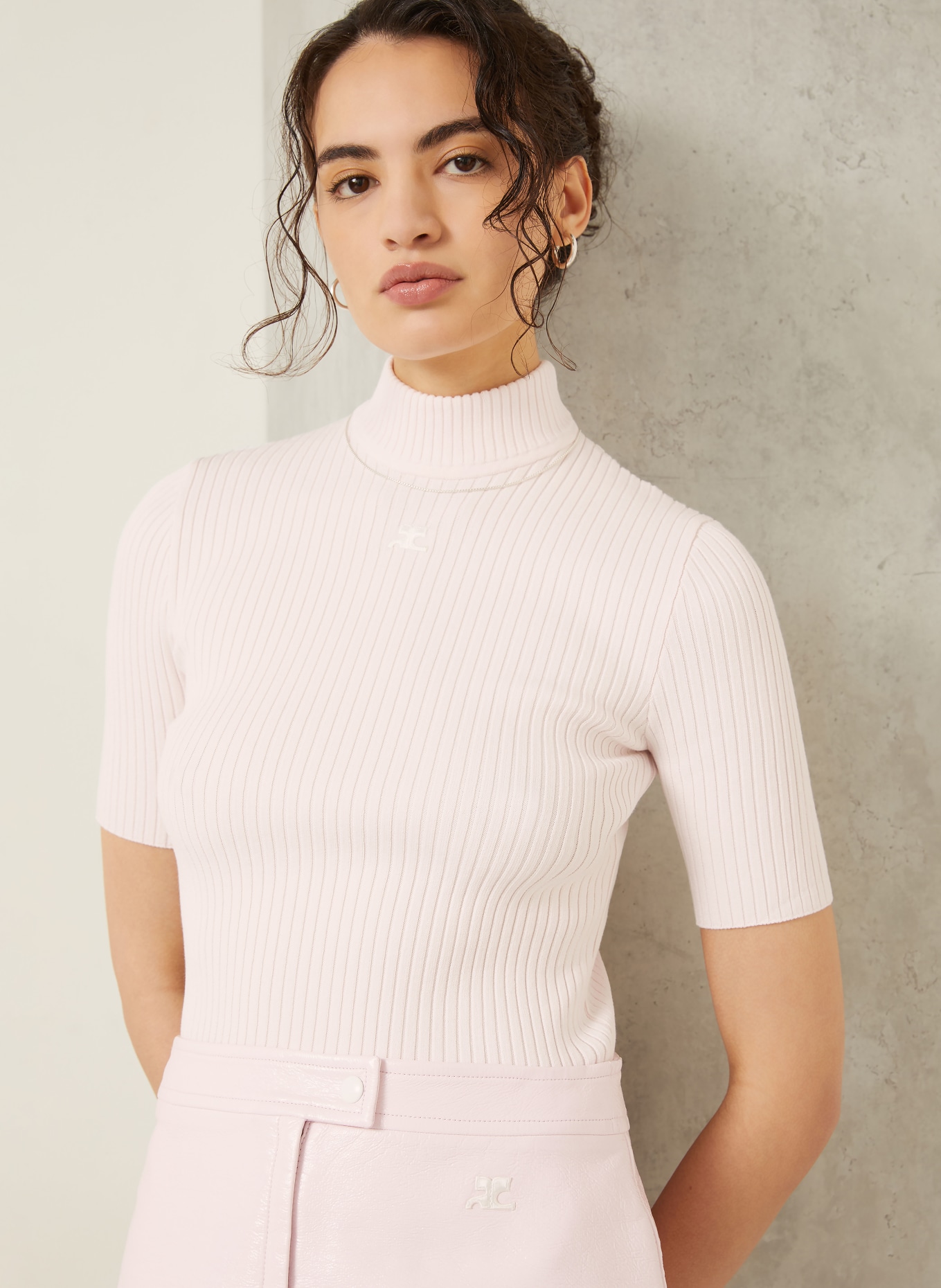 Courrèges Strickshirt: HELLROSA