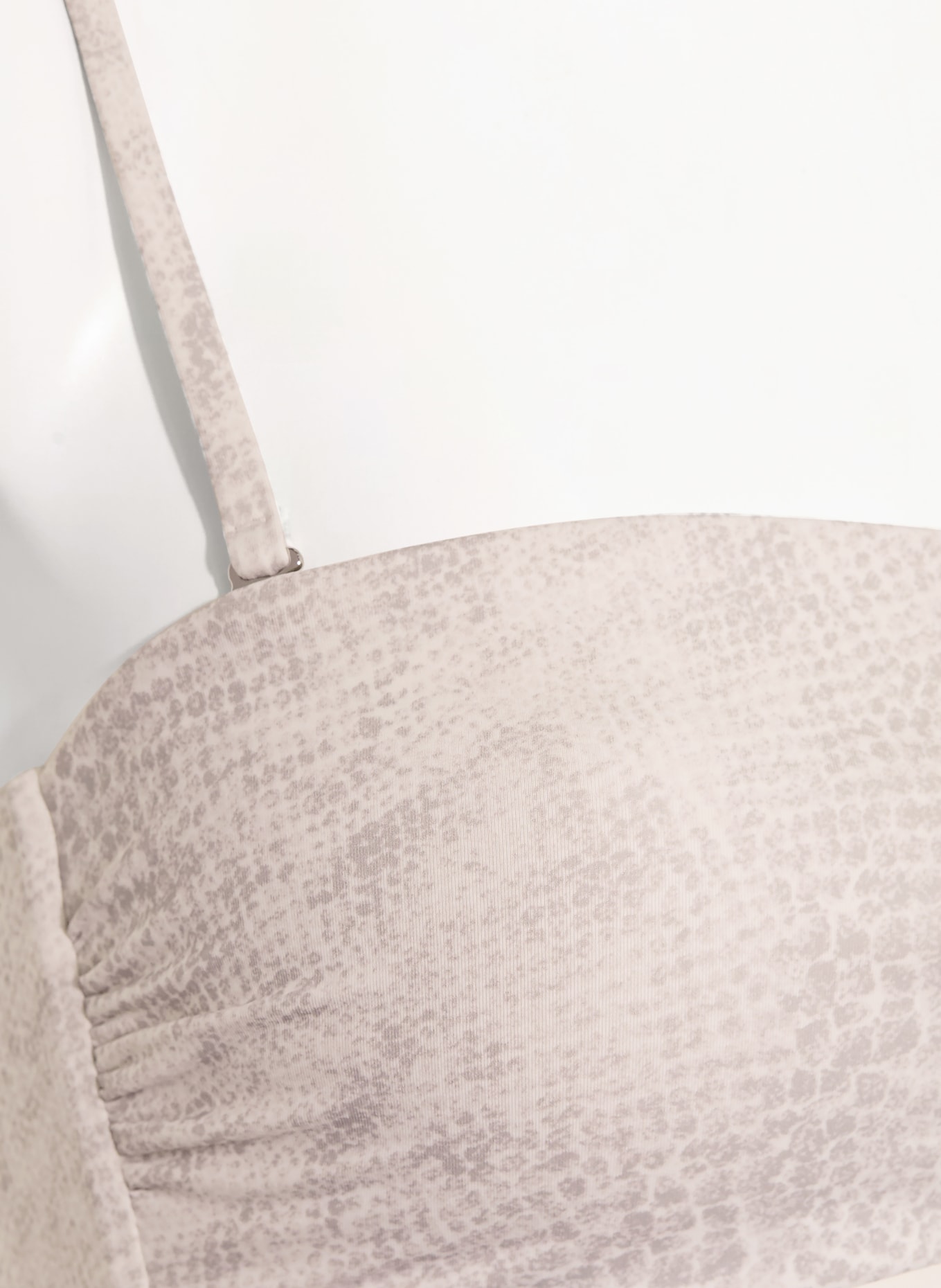 Calvin Klein Bandeau-Bikini-Top: GRAU / CREME