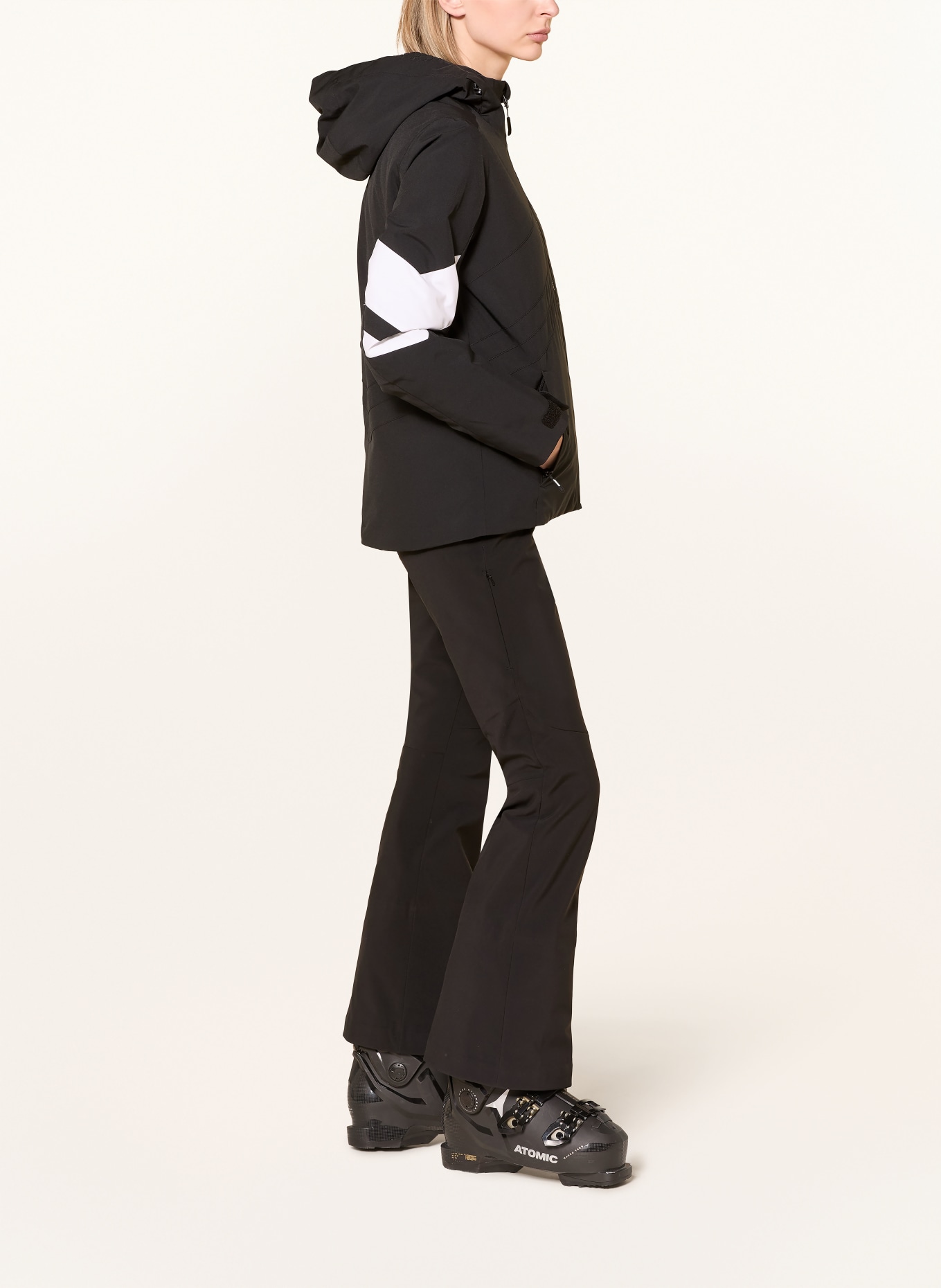 Ziener TARAINA ski jacket: BLACK