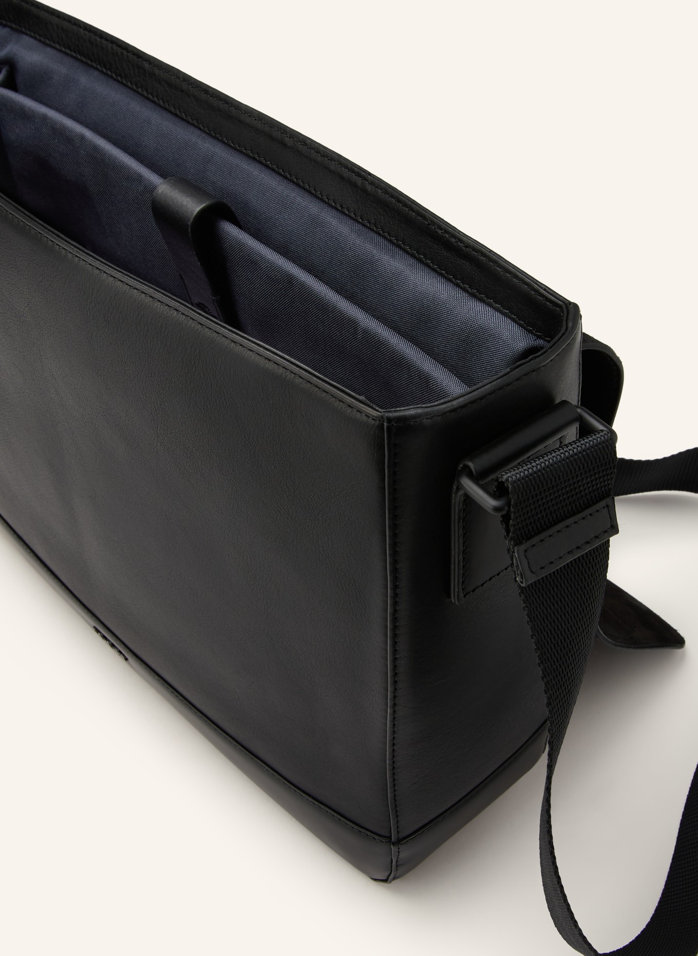 JOOP! Torba na laptopa MANCIANO NEVIO: CZARNY