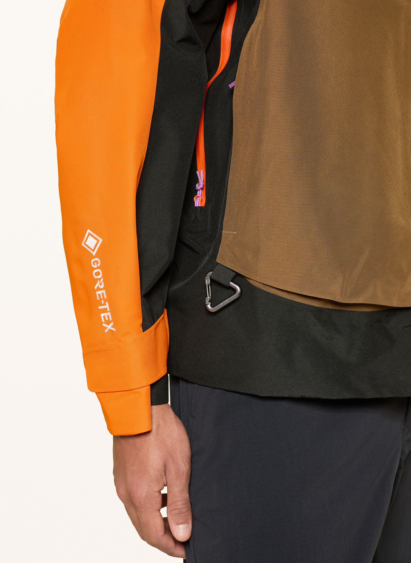 Nike Funktionsjacke ACG MYSTERY LIGHTS: ORANGE / COGNAC / SCHWARZ