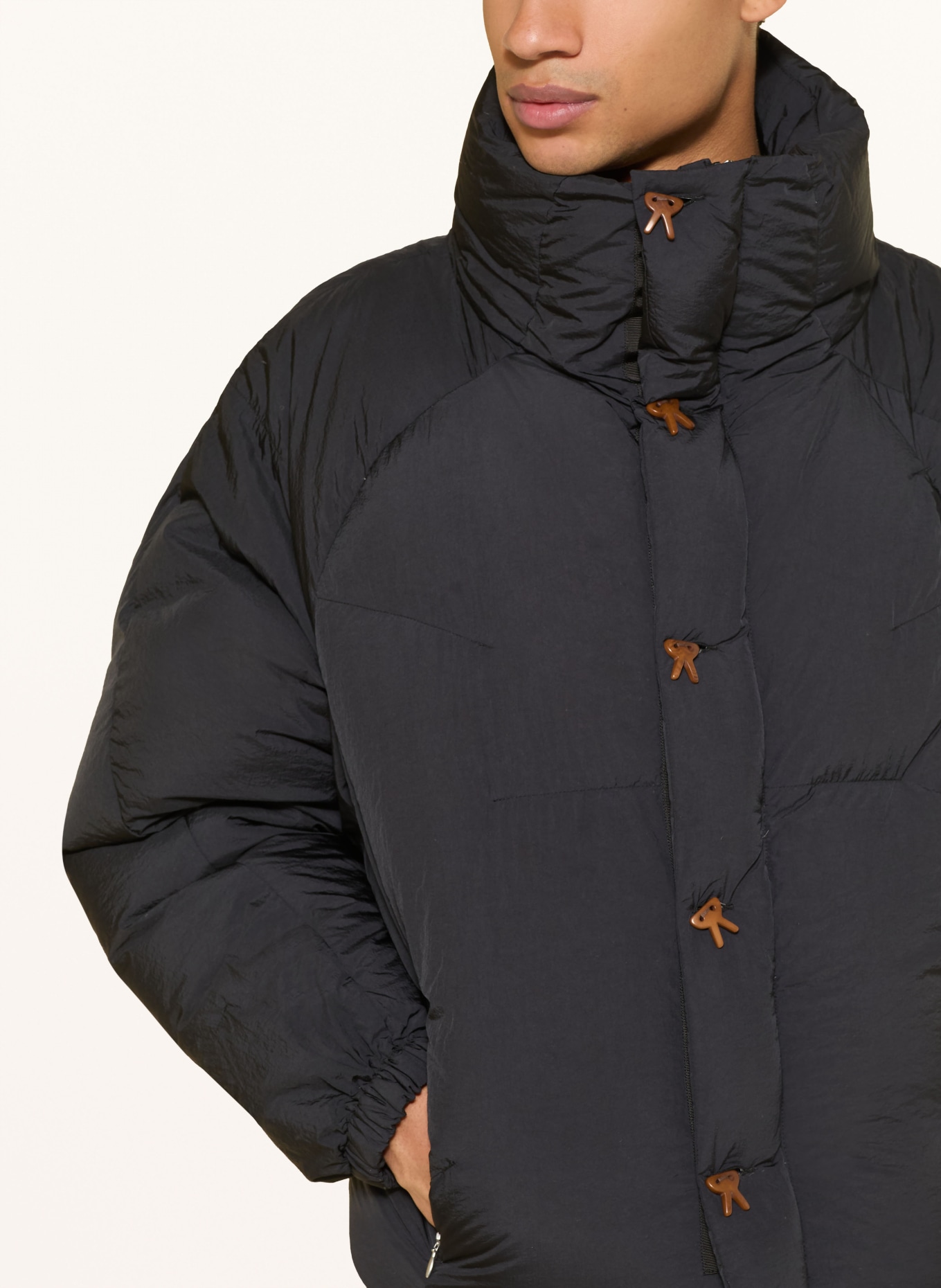 District Vision UDD DX down jacket: BLACK