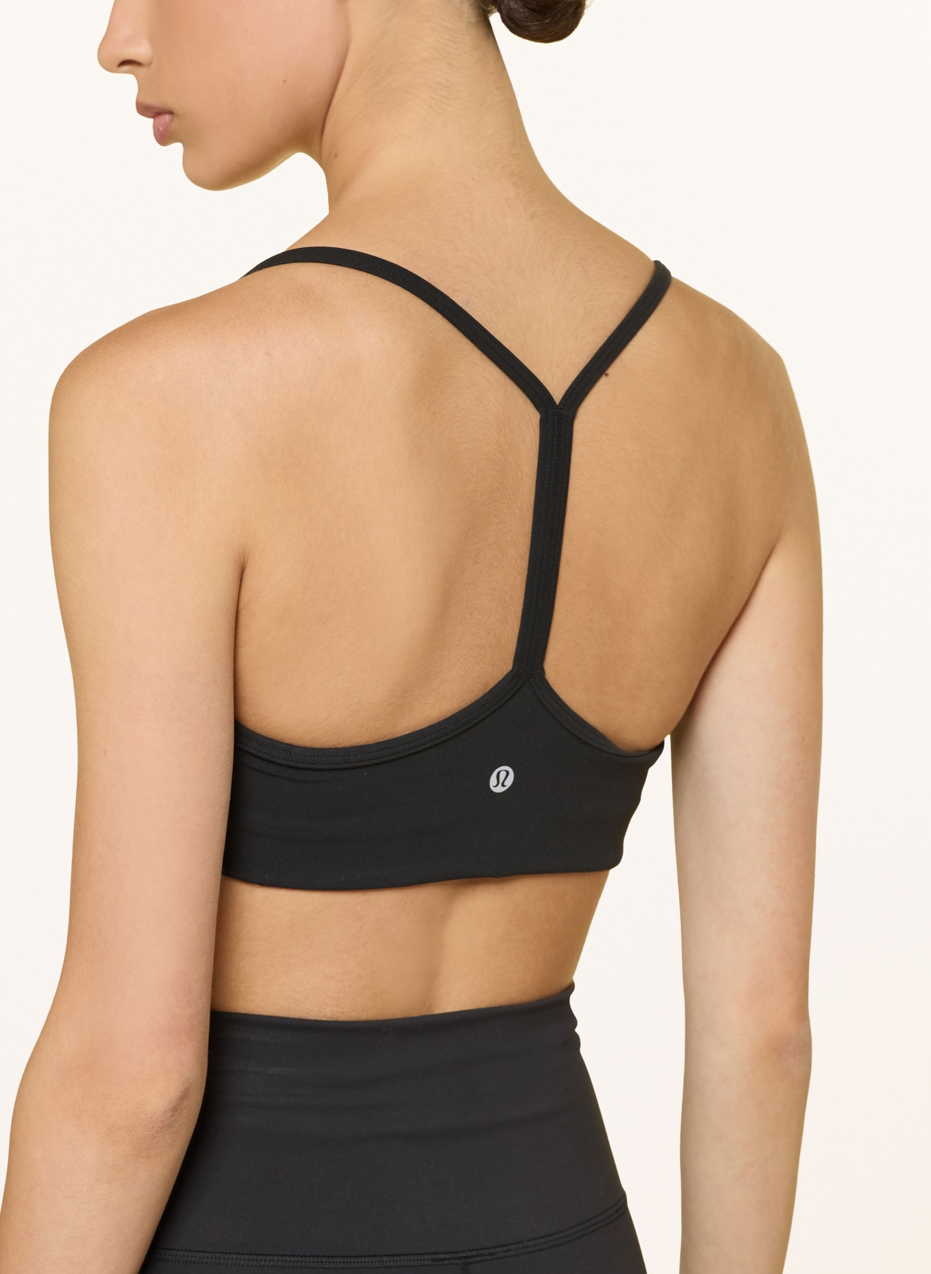 lululemon Sportovní podprsenka FLOW Y: ČERNÁ