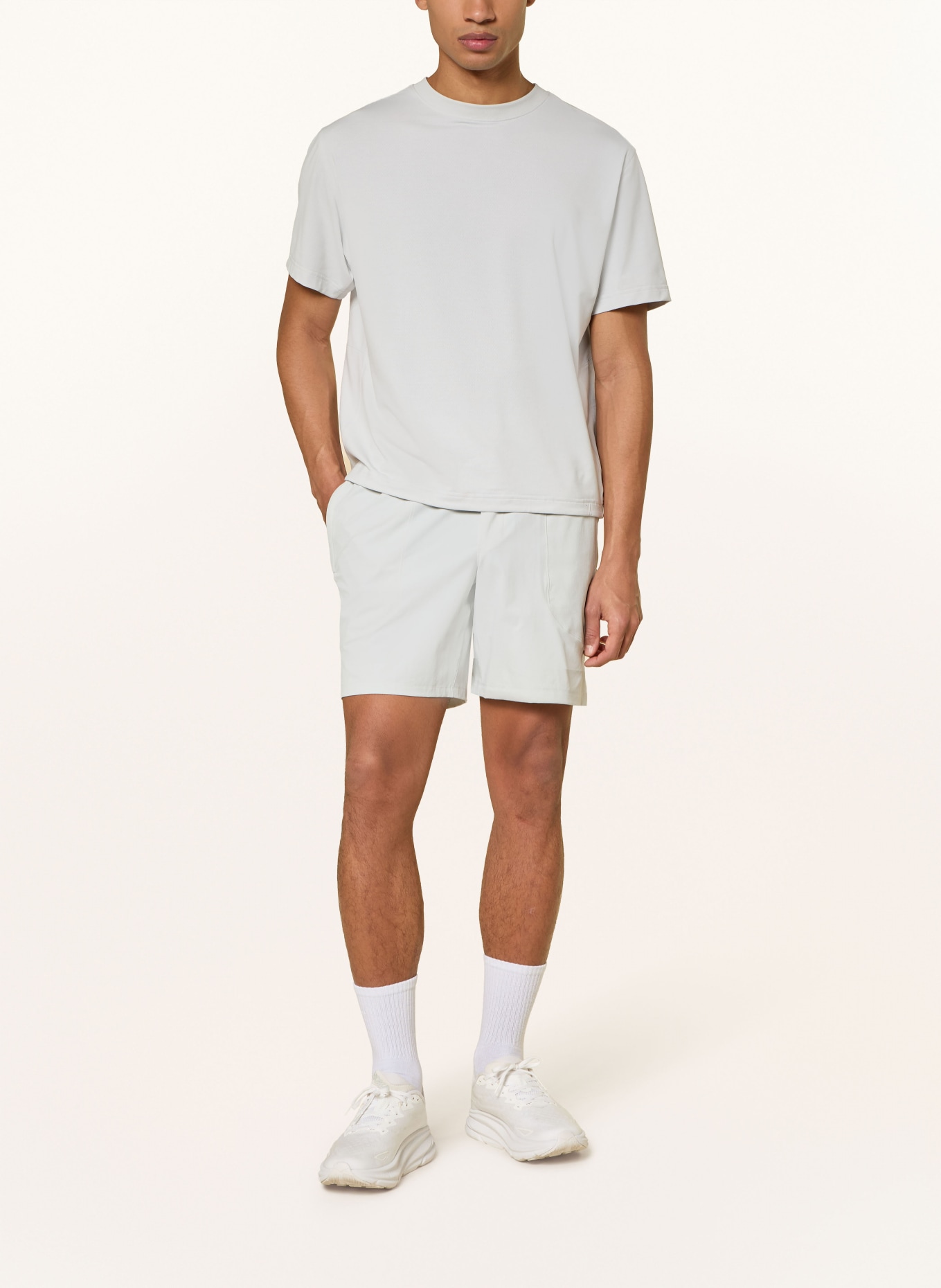 lululemon Trainingsshorts LICENSE TO TRAIN 7IN: HELLGRAU