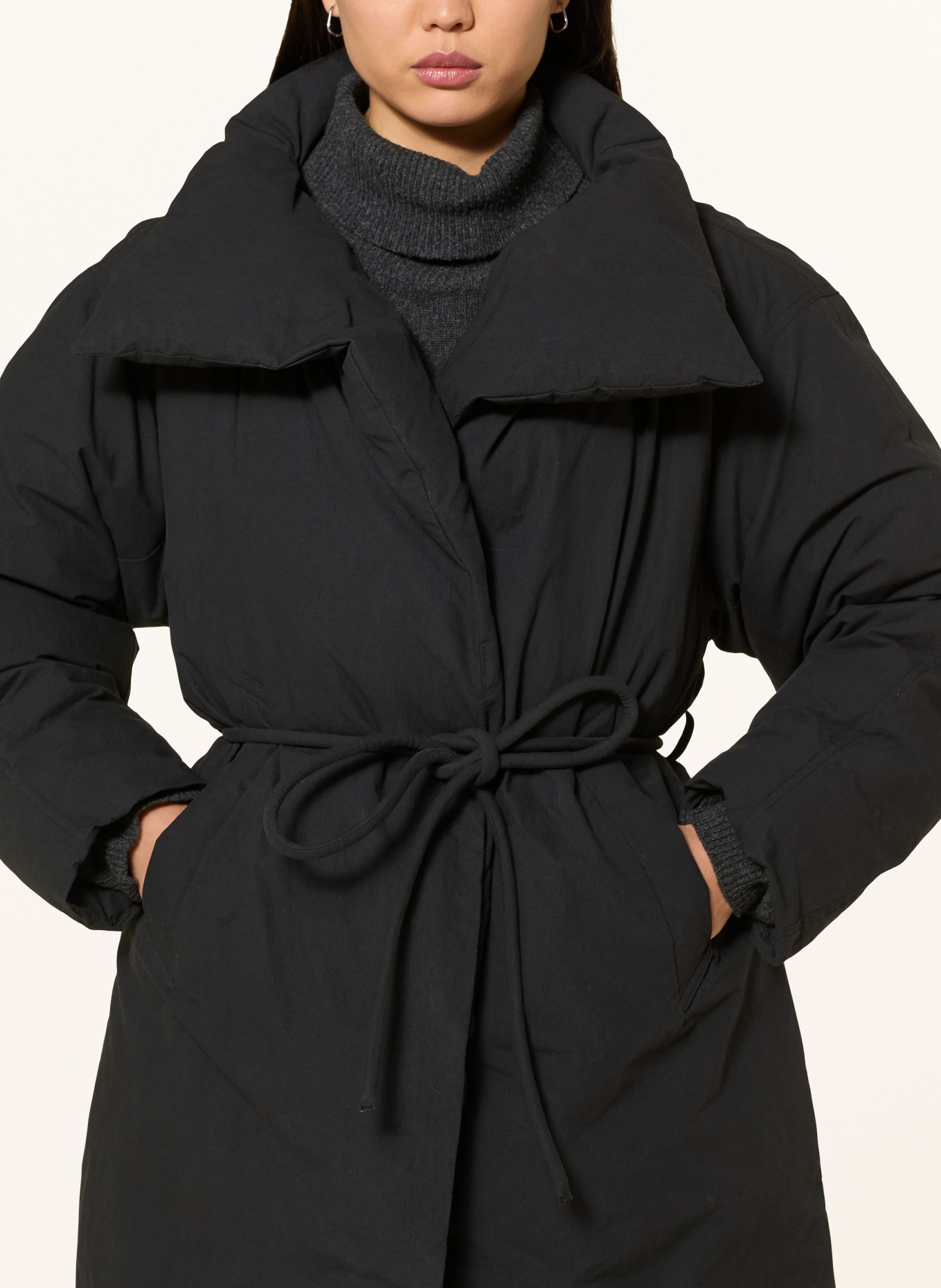 ELEH Mantel PIUMINO: SCHWARZ