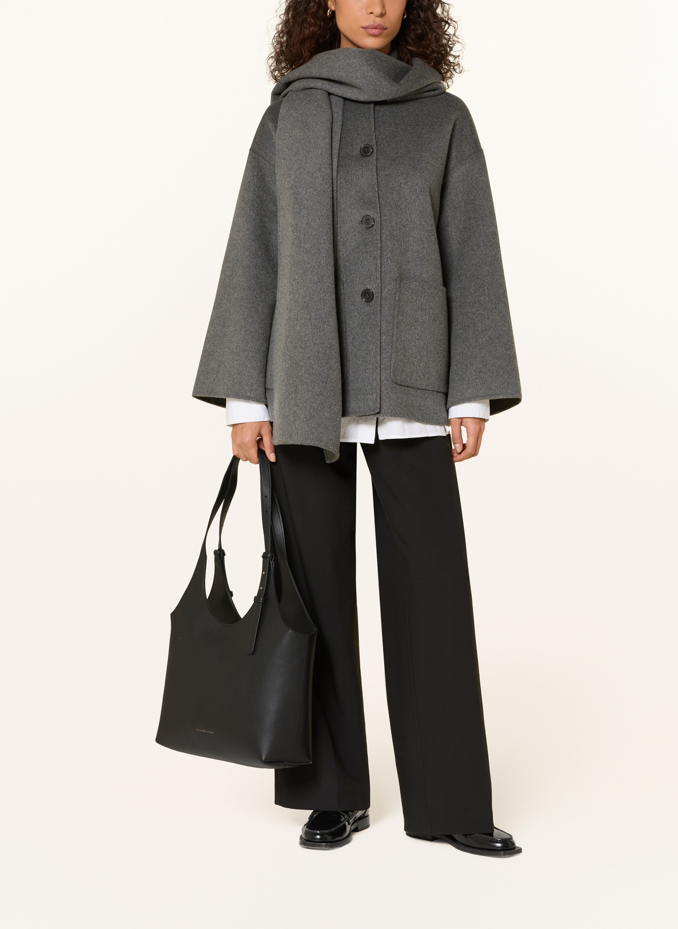 TOMMY HILFIGER acheteur: NOIR / OR