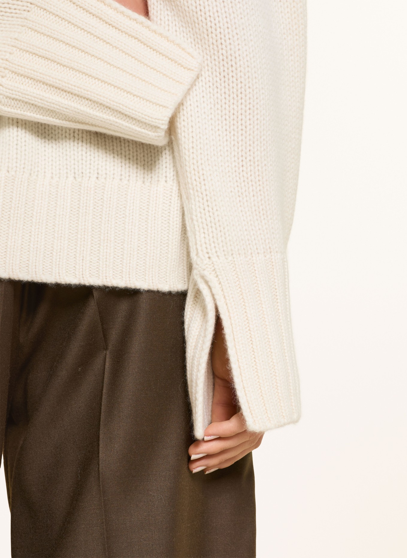 SOFT GOAT Rollkragenpullover aus Cashmere: ECRU