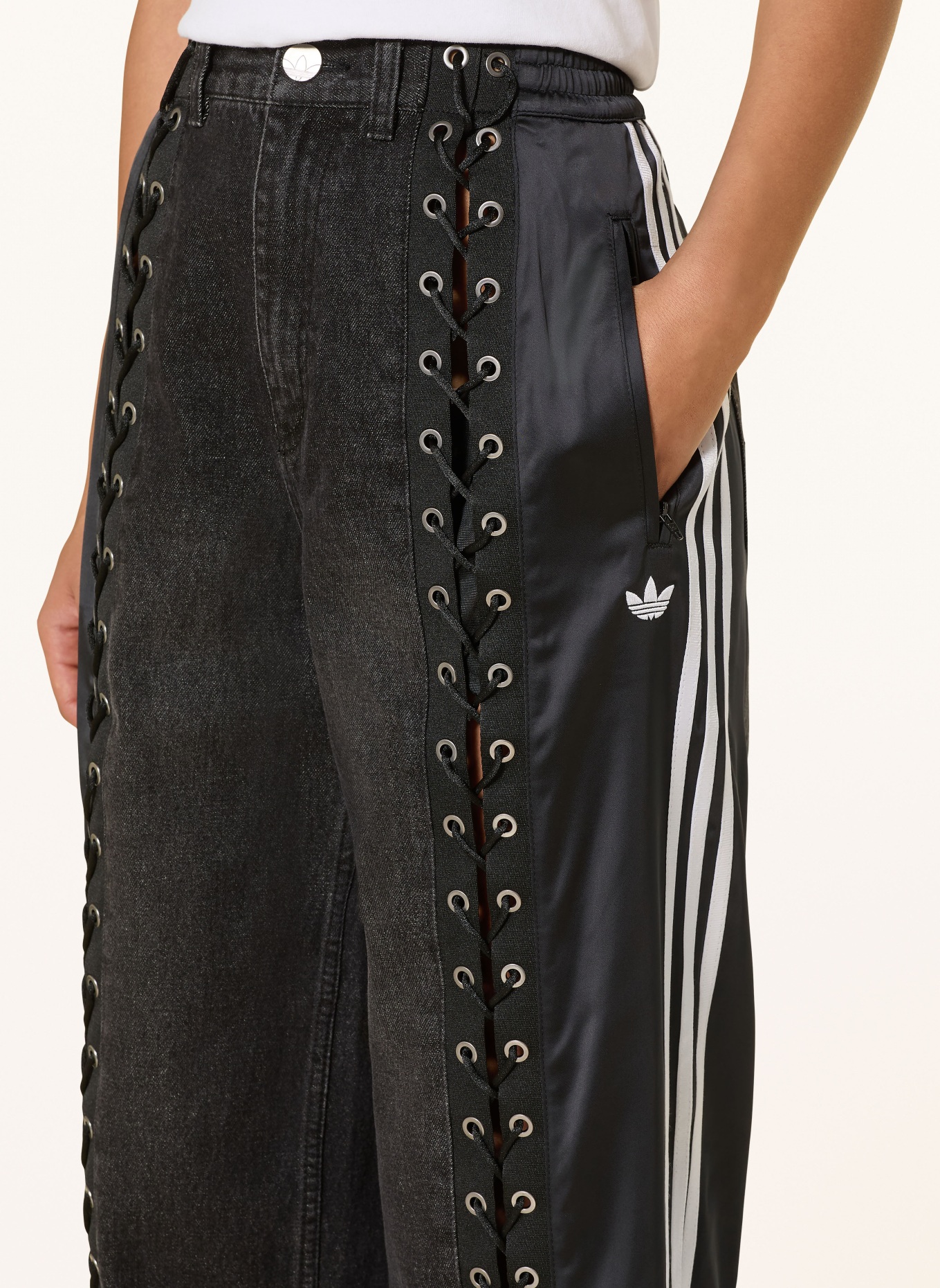 adidas Originals Wide Leg Jeans DENIM FIREBIRD im Materialmix: BLACK