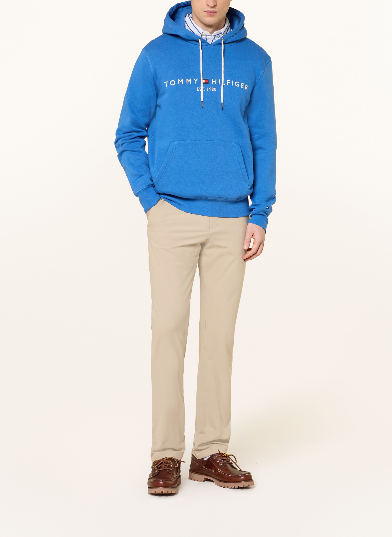 TOMMY HILFIGER DENTON Straight Fit Chinos: CAMEL