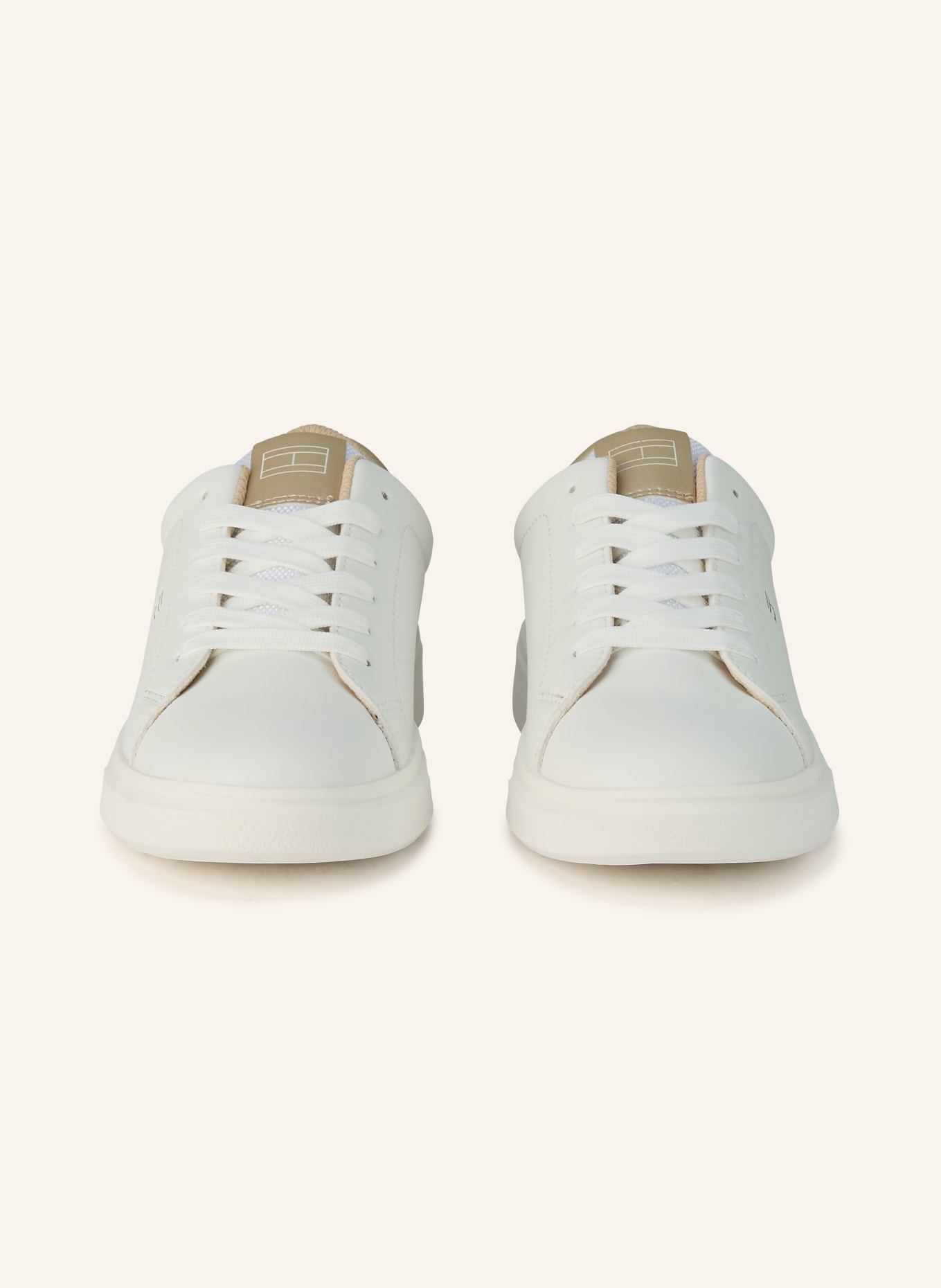 TOMMY HILFIGER sneaker: WHITE / GOLD