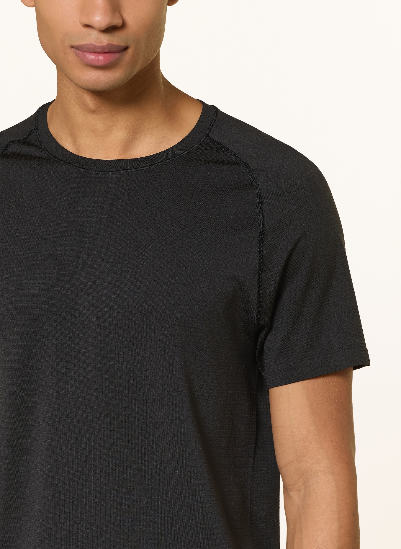 lululemon T-Shirt METAL VENT TECH SHORT SLEEVE 3.0: SCHWARZ