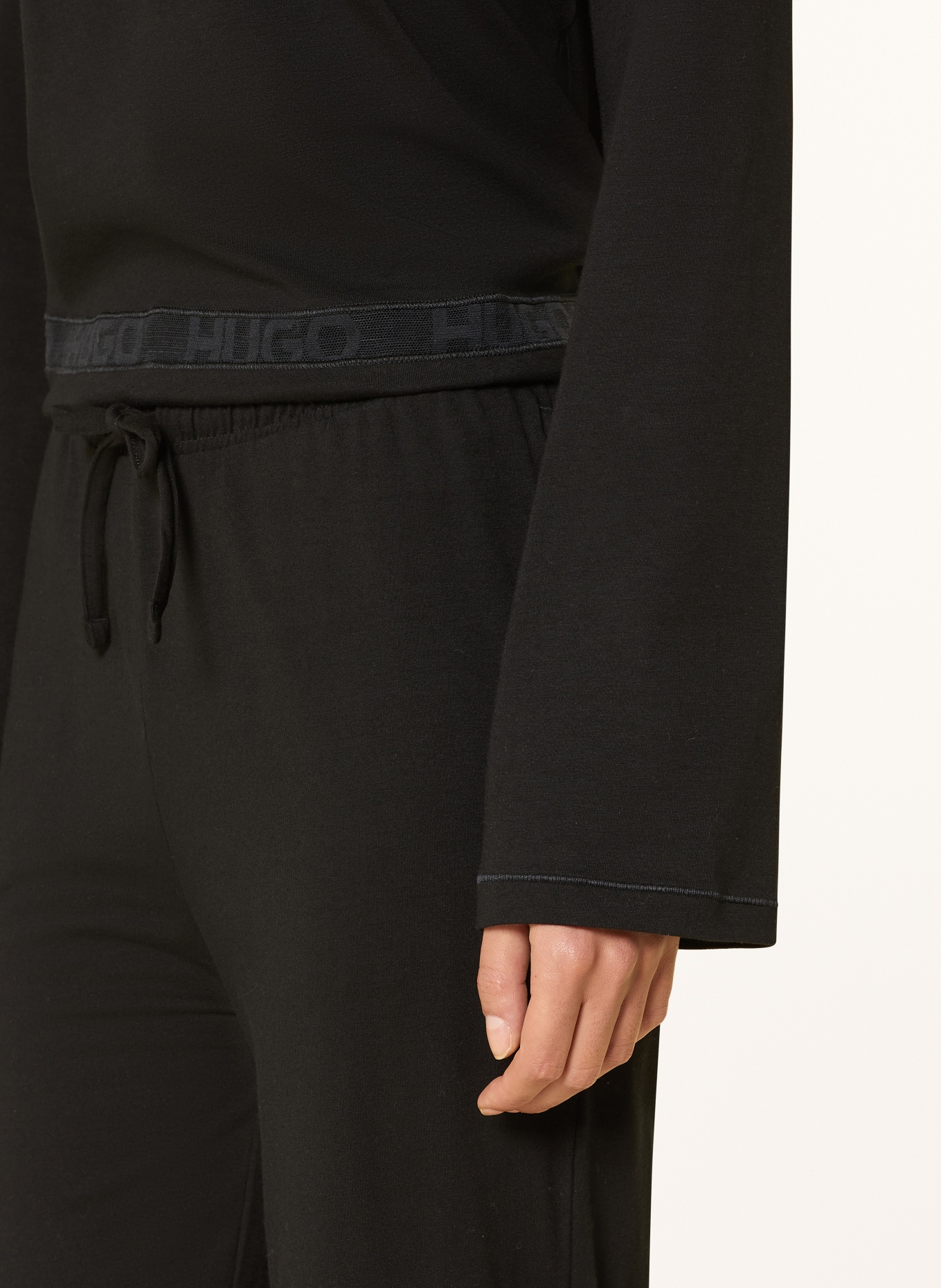 HUGO Schlafanzug MESH LOGO: SCHWARZ