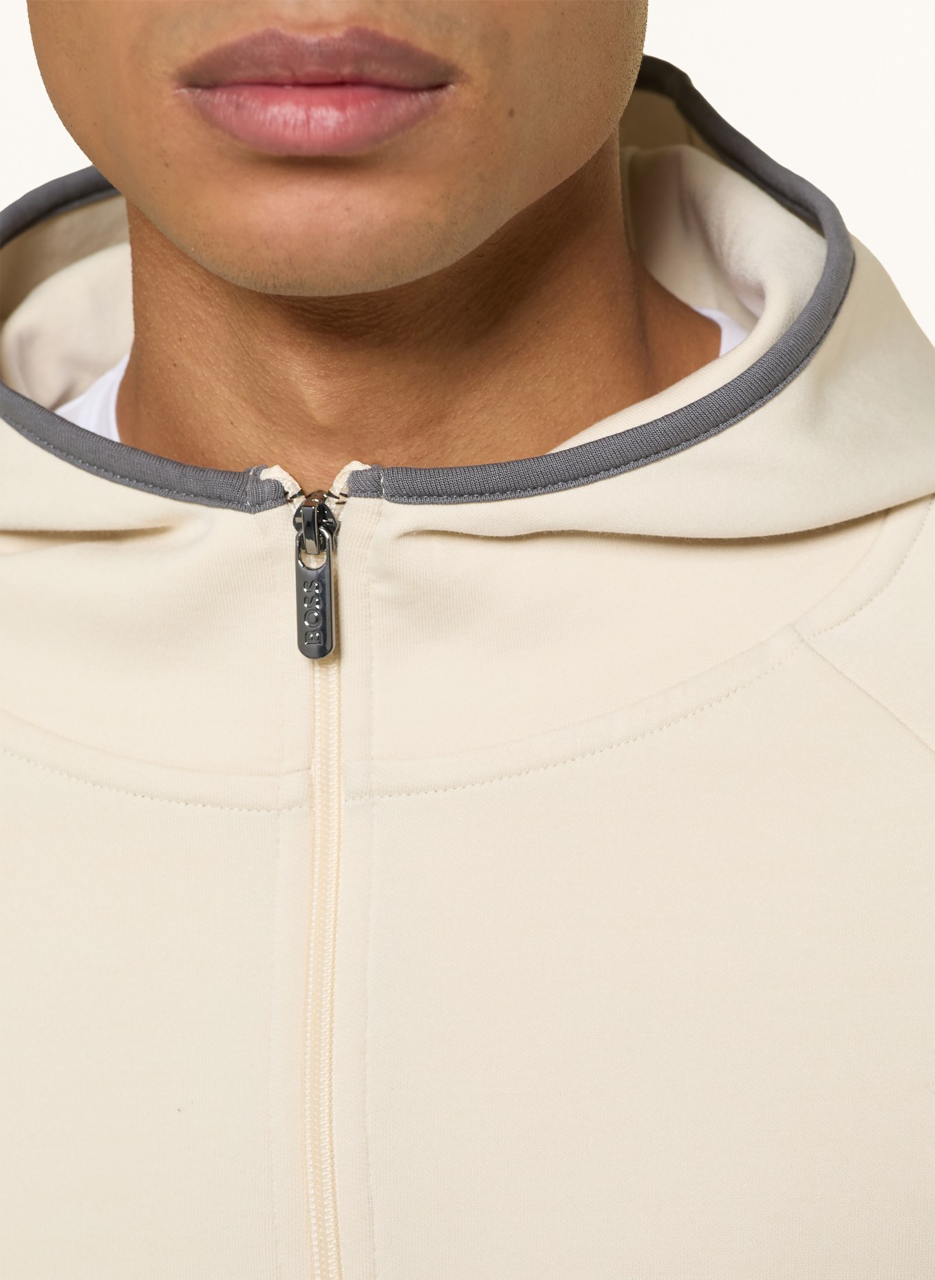 BOSS Sweatjacke SENSE: CREME