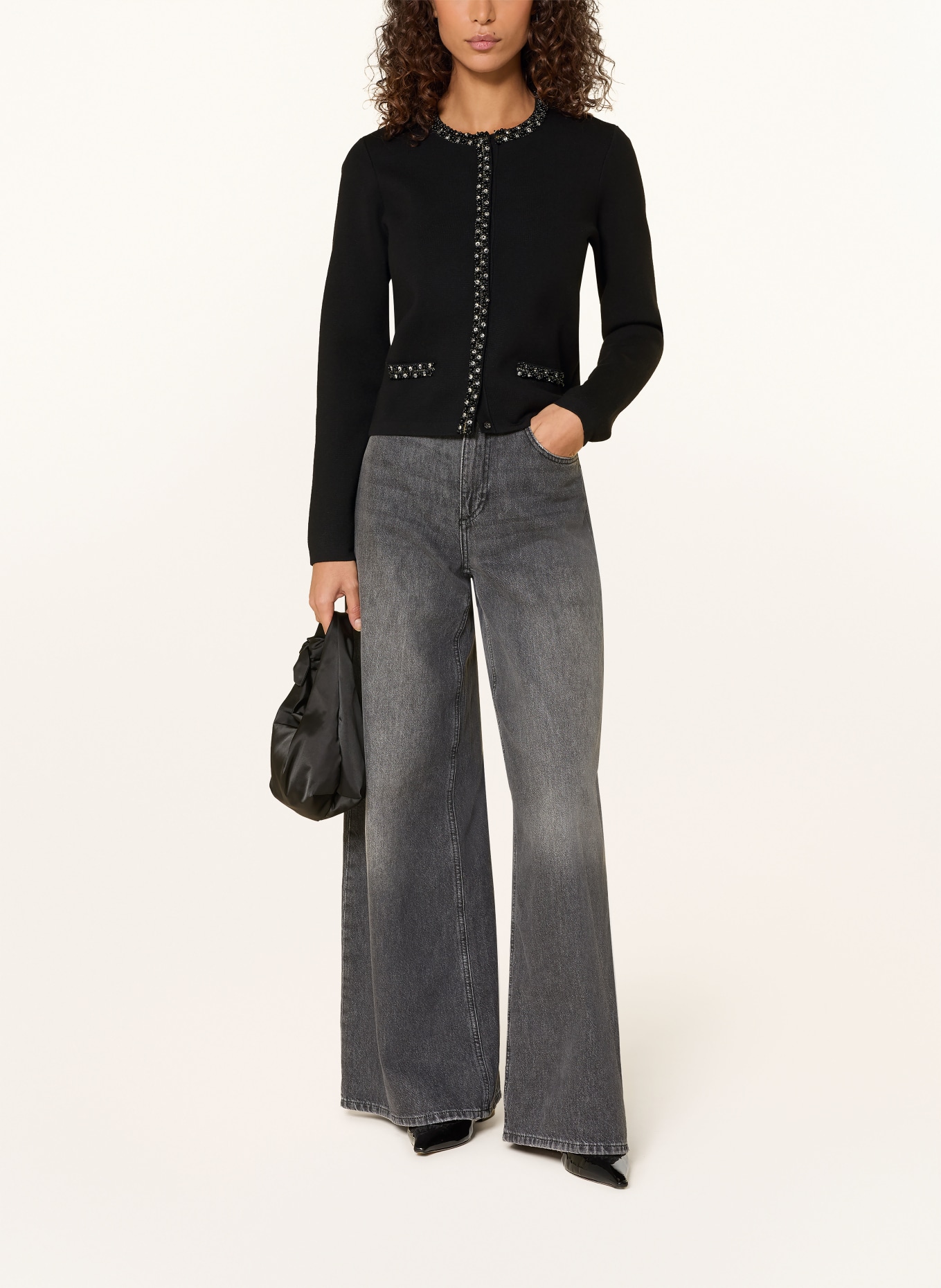 GUESS Strickjacke mit Schmucksteinen und Schmuckperlen: SCHWARZ