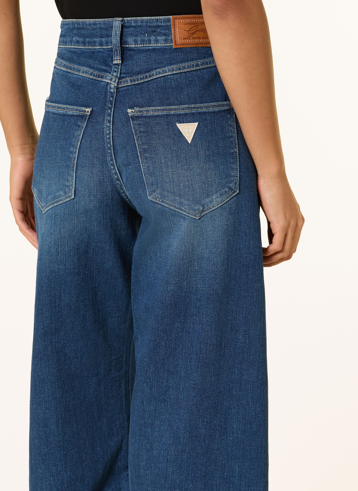 GUESS Wide Leg Jeans BELLAGIO: TPBE TULIP BELLE