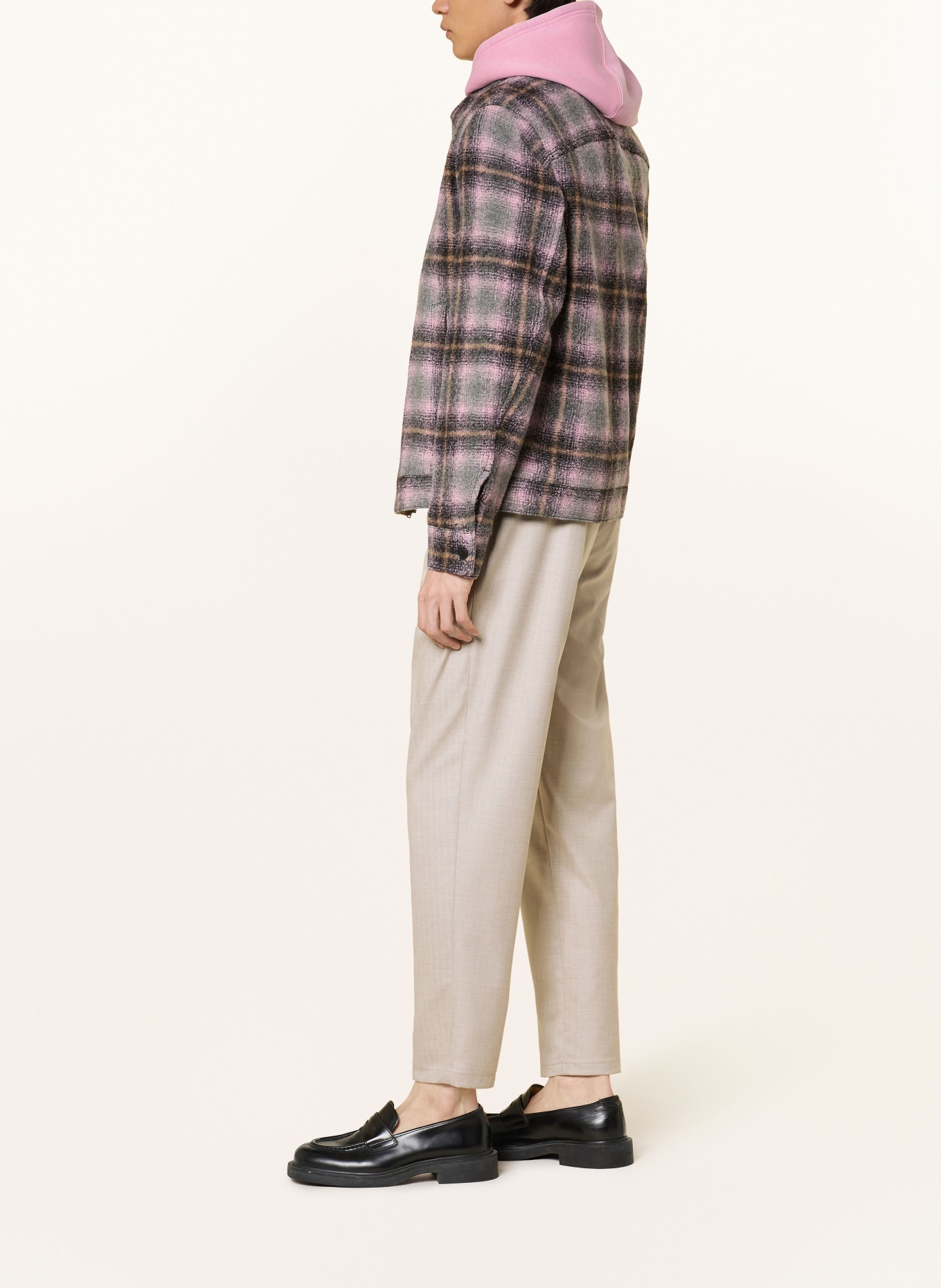 DRYKORN Chino DEVYN Regular Fit: SVĚTLE HNĚDÁ