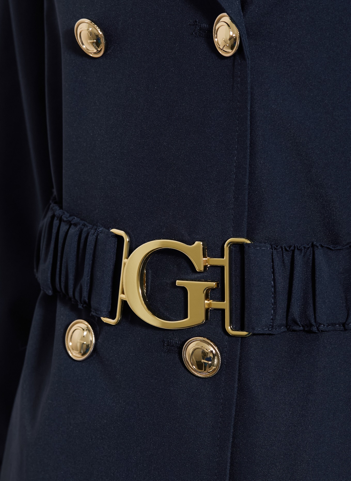 GUESS trenchcoat: TMAVĚ MODRÁ