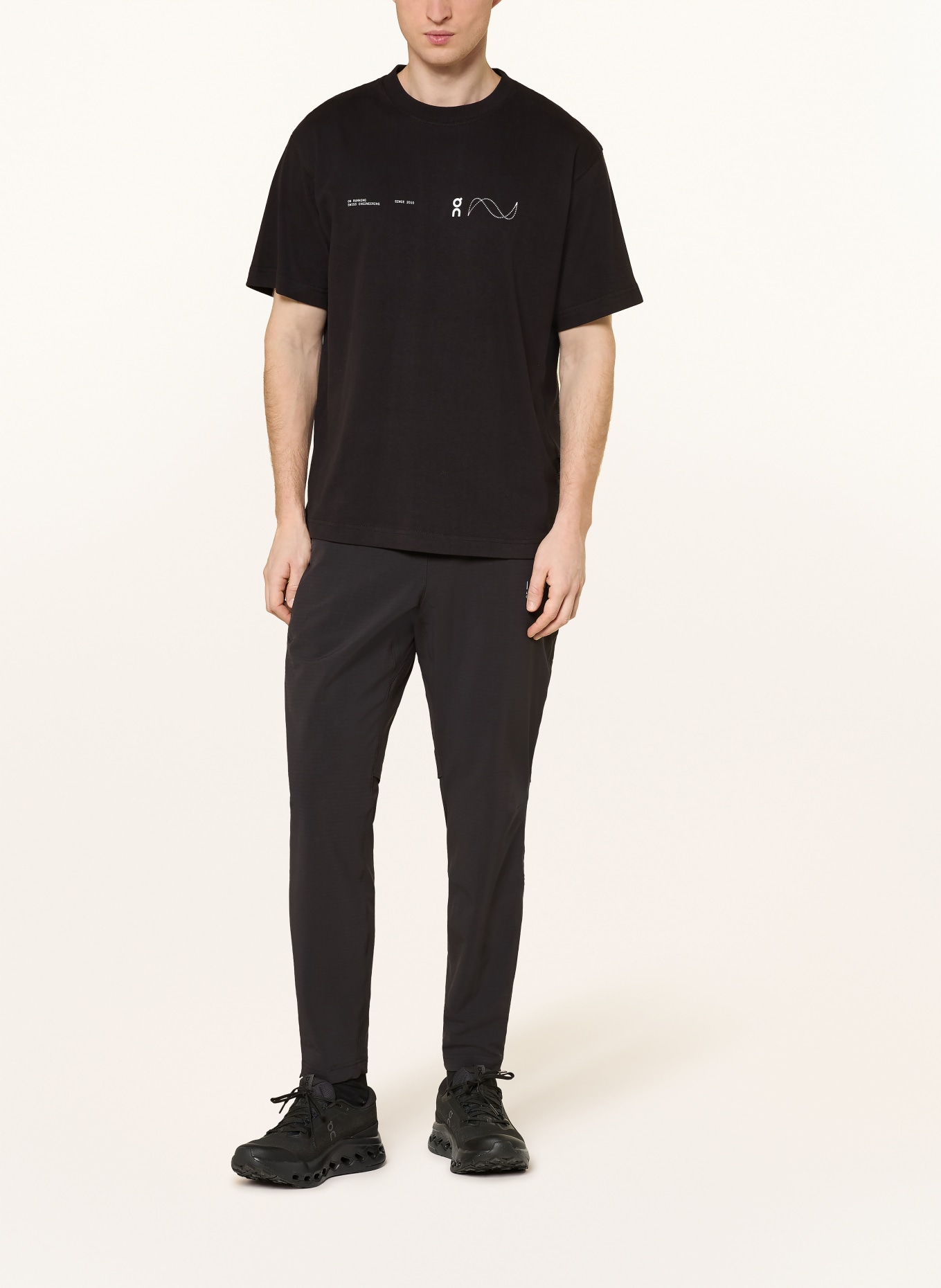 On T-Shirt CLUB-T AVANT: SCHWARZ