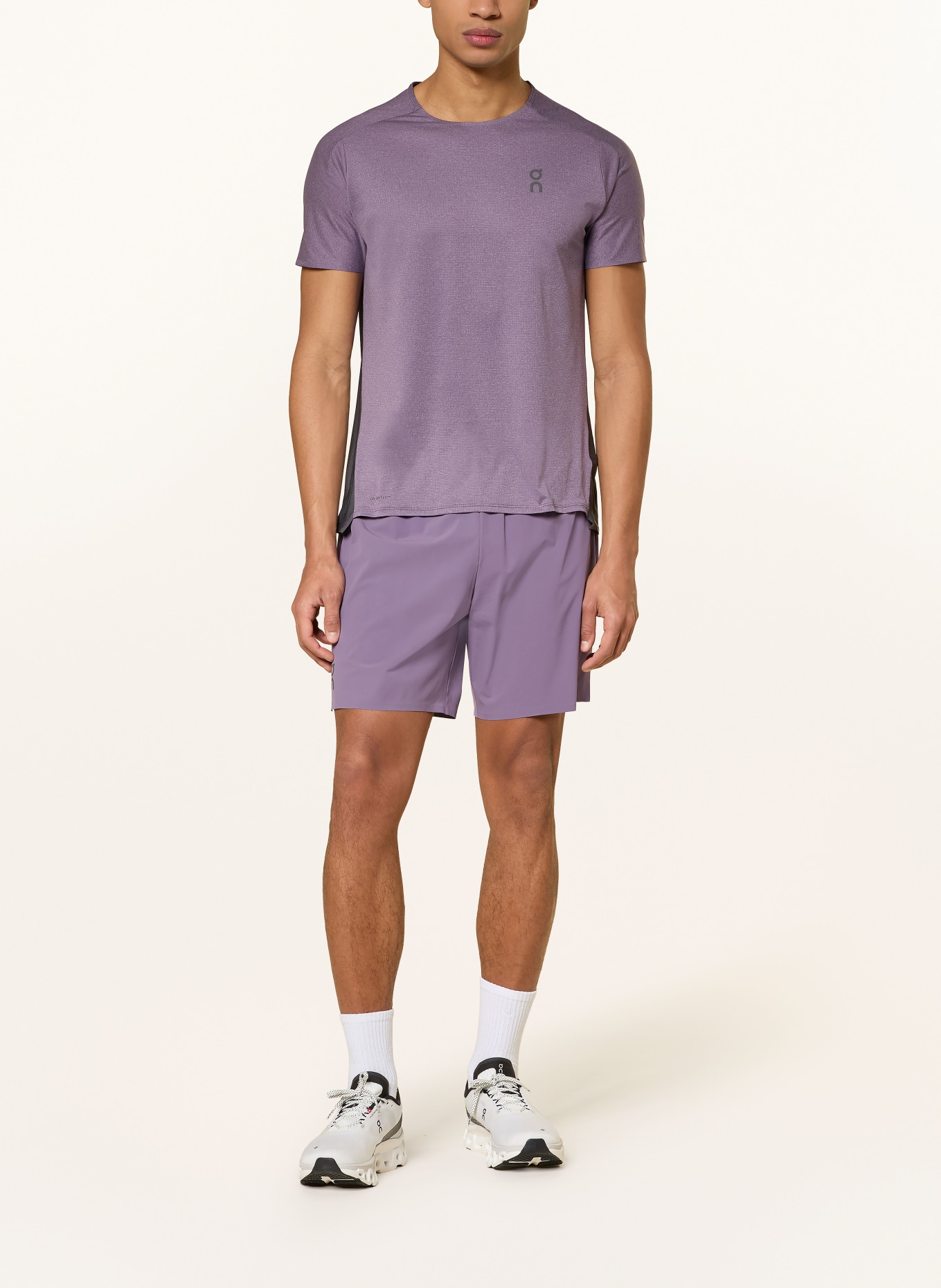 On Laufshirt PERFORMANCE-T: LILA / DUNKELGRAU