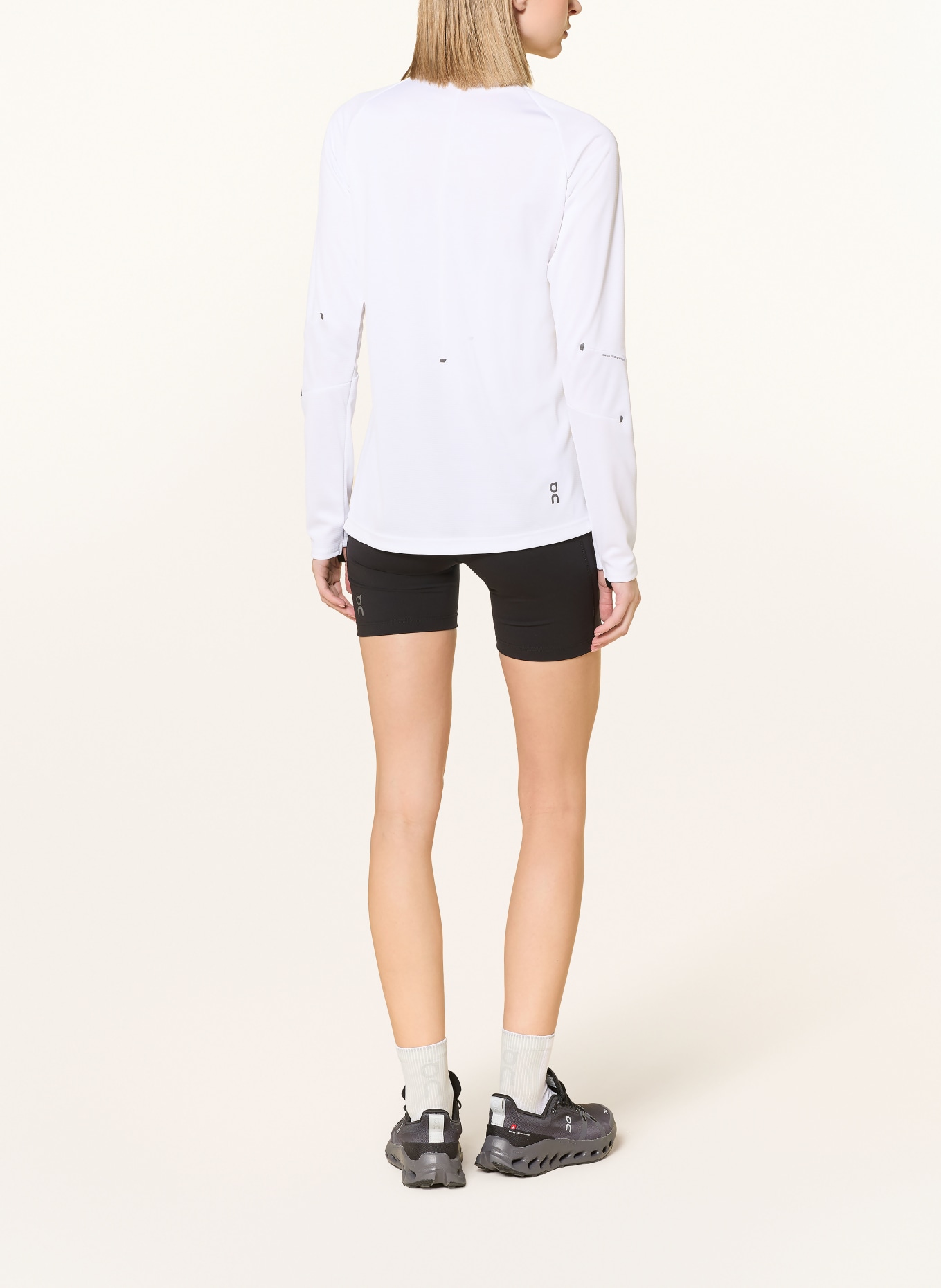 On Laufshirt CLIMATE: WEISS