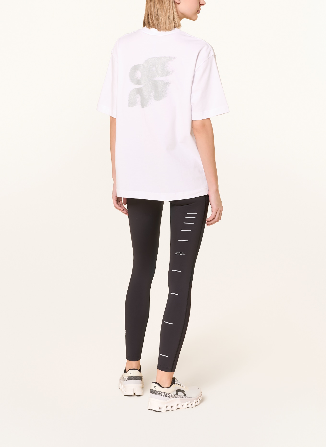 On T-Shirt CLUB-T AVANT: WEISS