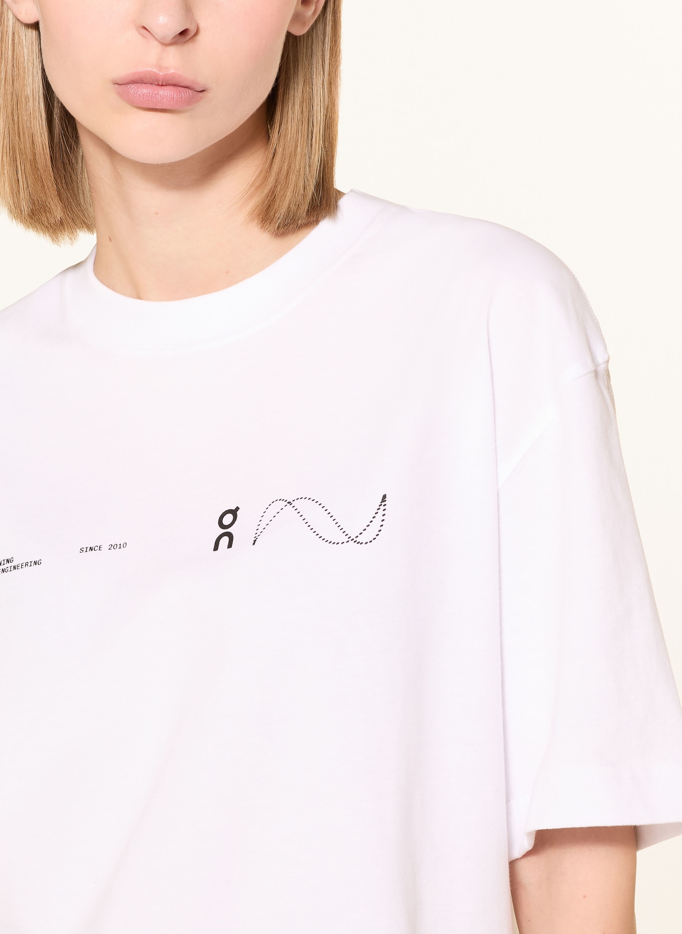 On T-Shirt CLUB-T AVANT: WEISS