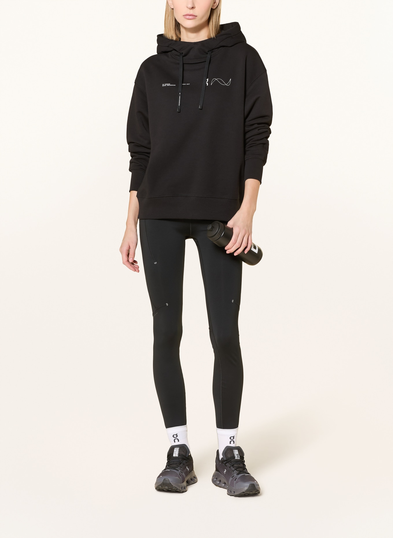 On Hoodie CLUB AVANT: SCHWARZ