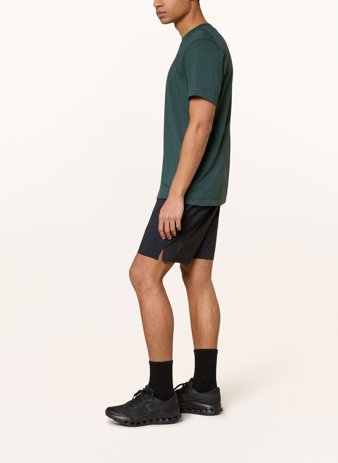 On Trainingsshorts FOCUS: SCHWARZ