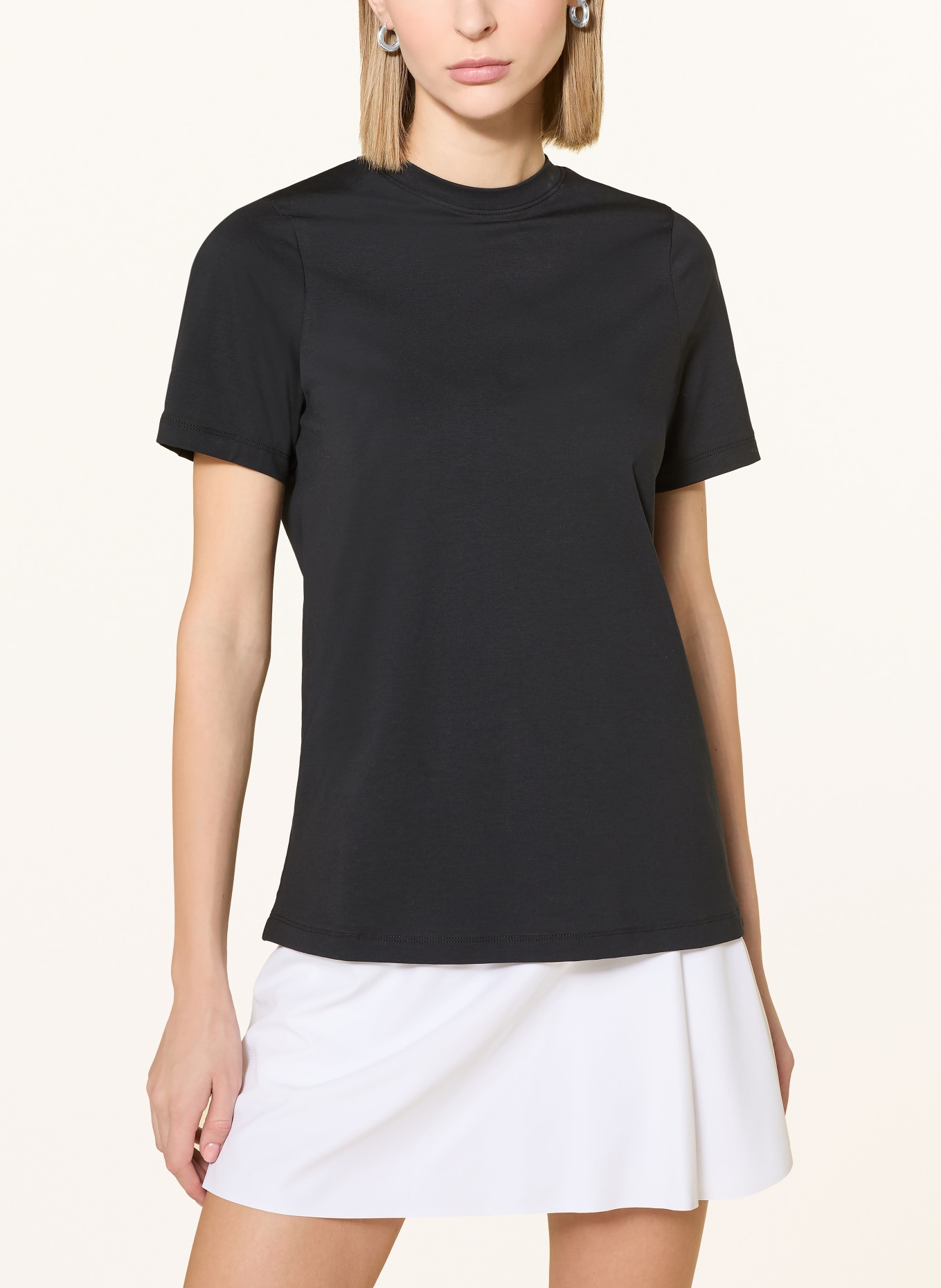 On T-Shirt FOCUS-T: SCHWARZ