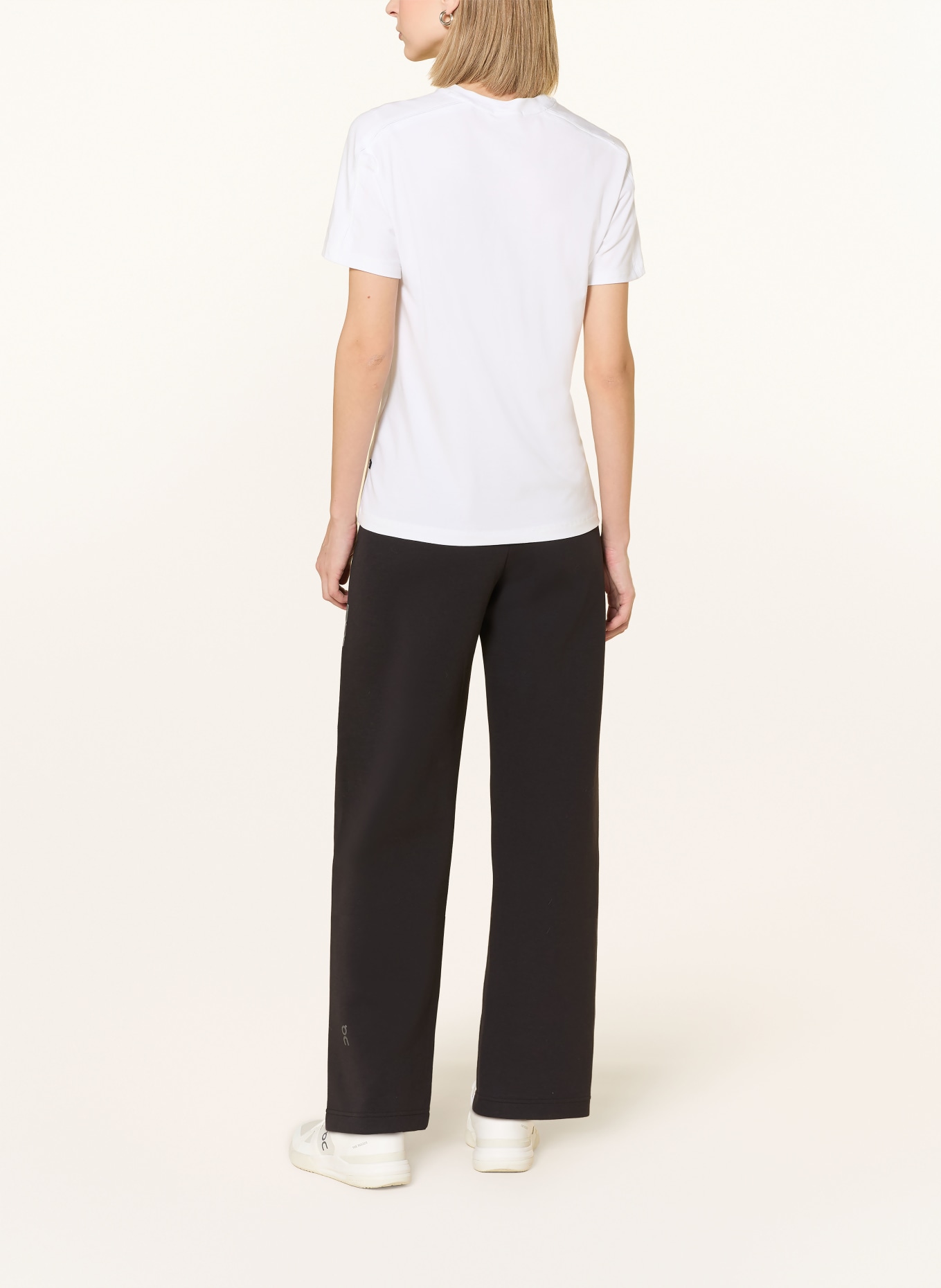 On T-Shirt FOCUS-T: WEISS