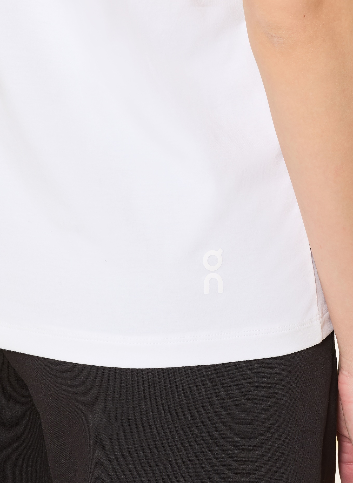 On T-Shirt FOCUS-T: WEISS