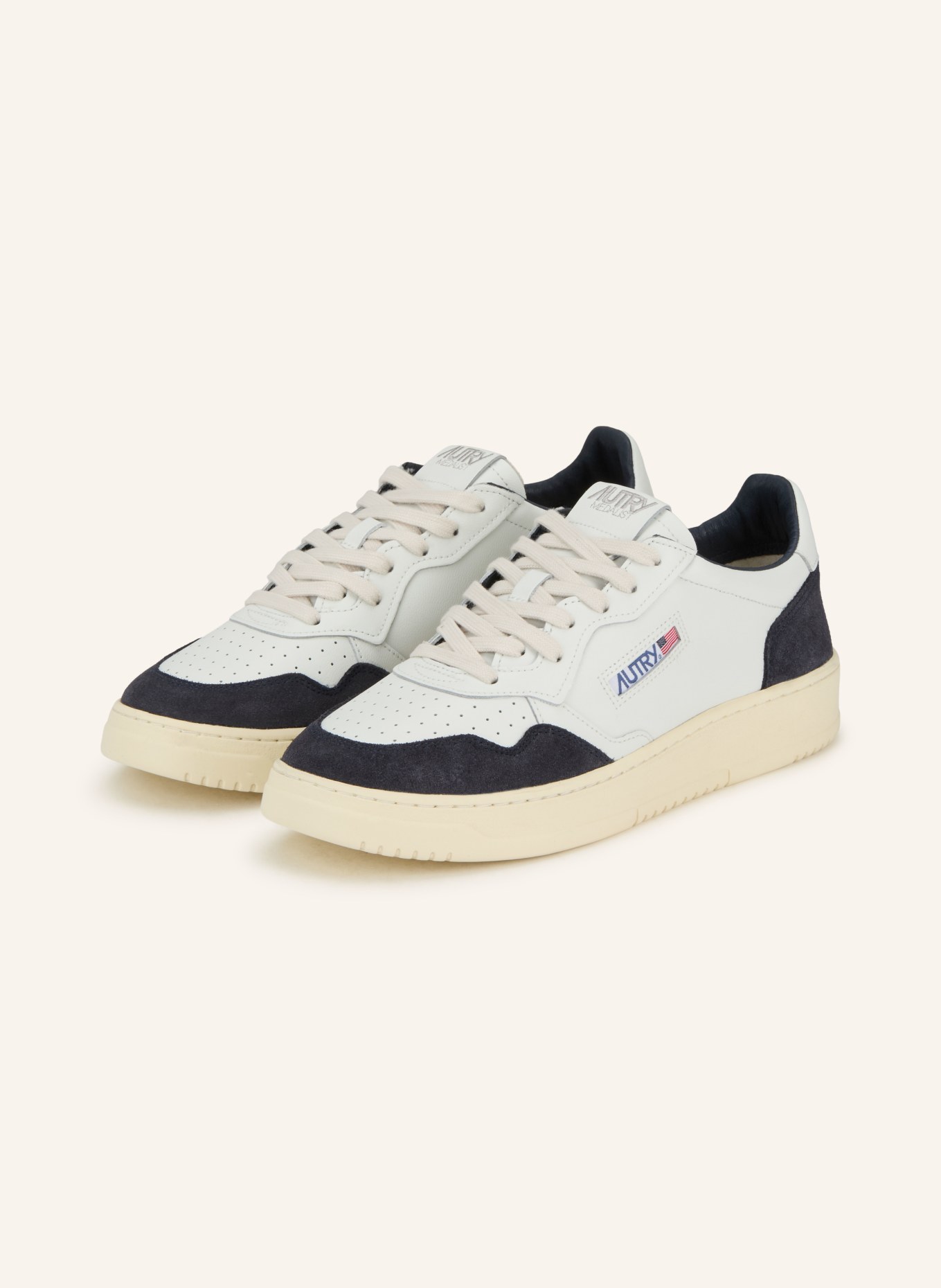 AUTRY MEDALIST LOW FT sneaker: WHITE / DARK BLUE
