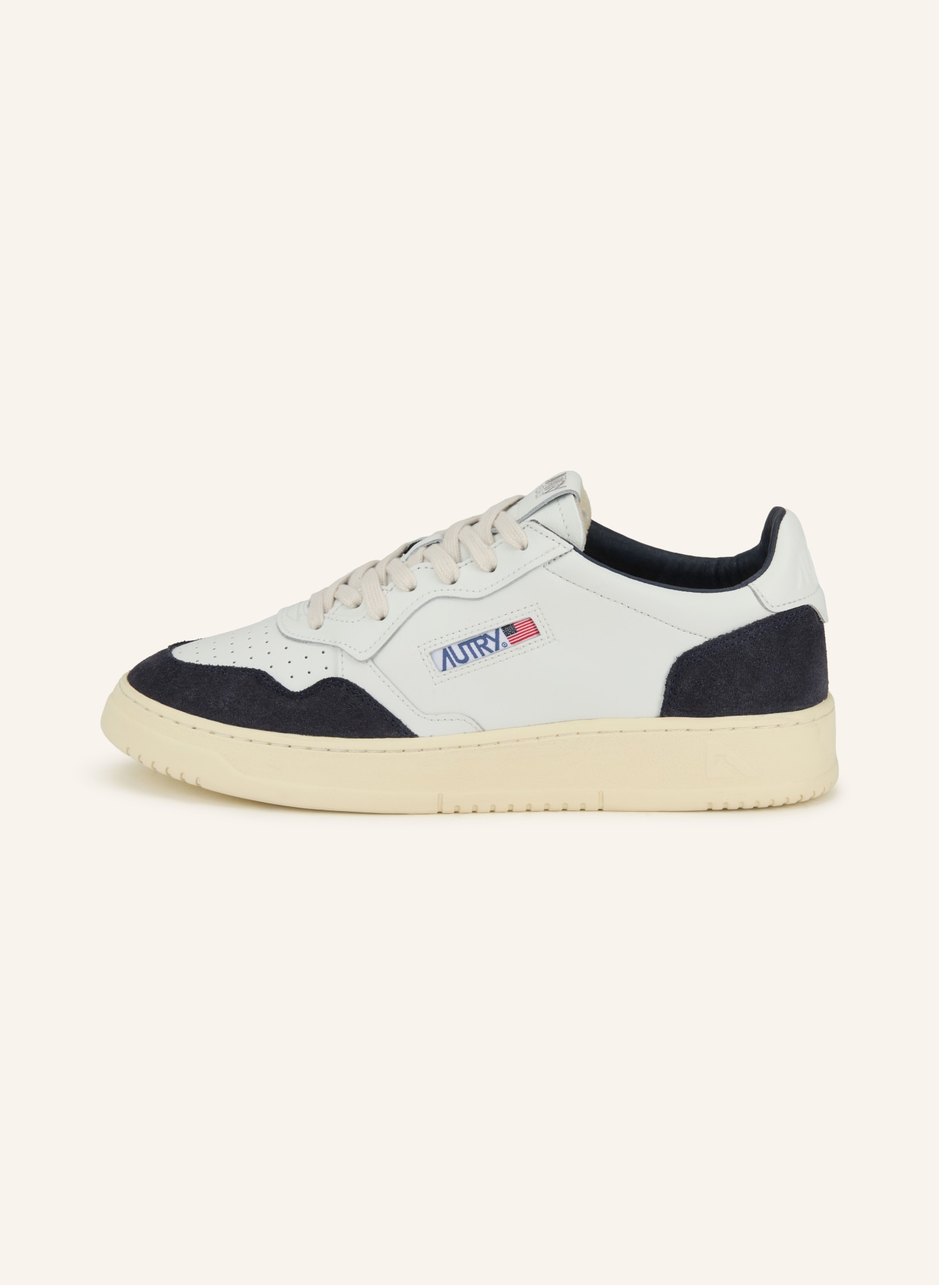 AUTRY MEDALIST LOW FT sneaker: WHITE / DARK BLUE
