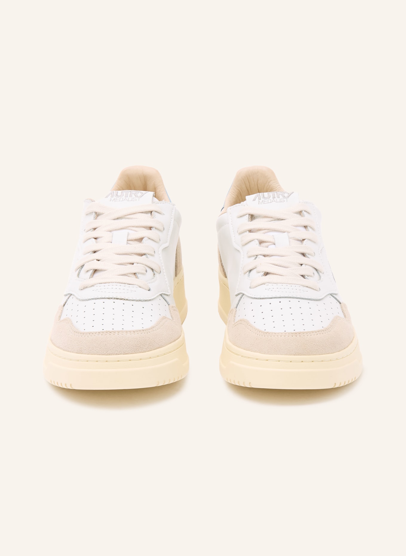 AUTRY Sneaker MEDALIST LOW LS: WEISS / CAMEL / HELLBLAU