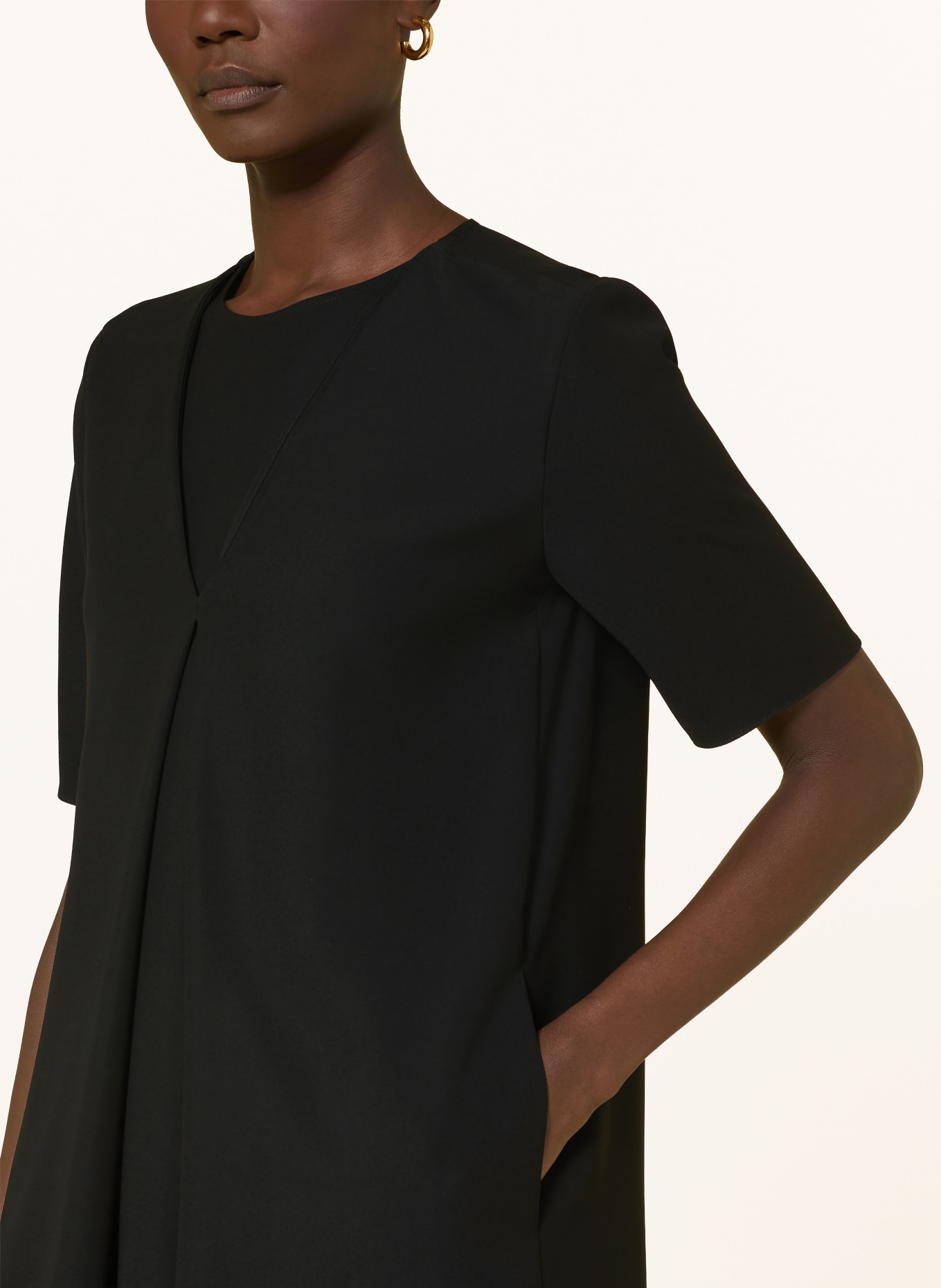 EMPORIO ARMANI Kleid: SCHWARZ