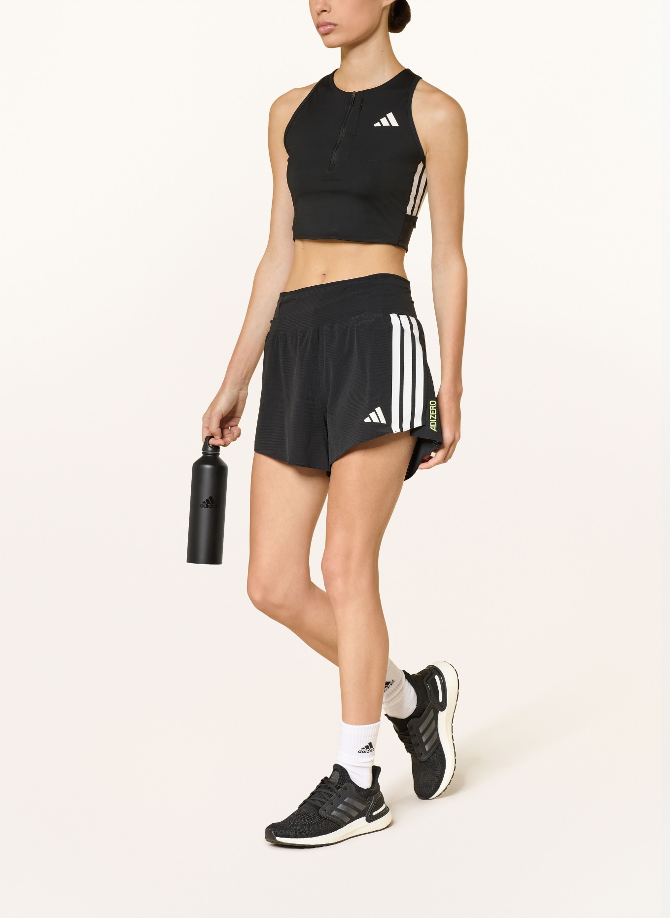 adidas 2v1 běžecké šortky ADIZERO GEL: ČERNÁ