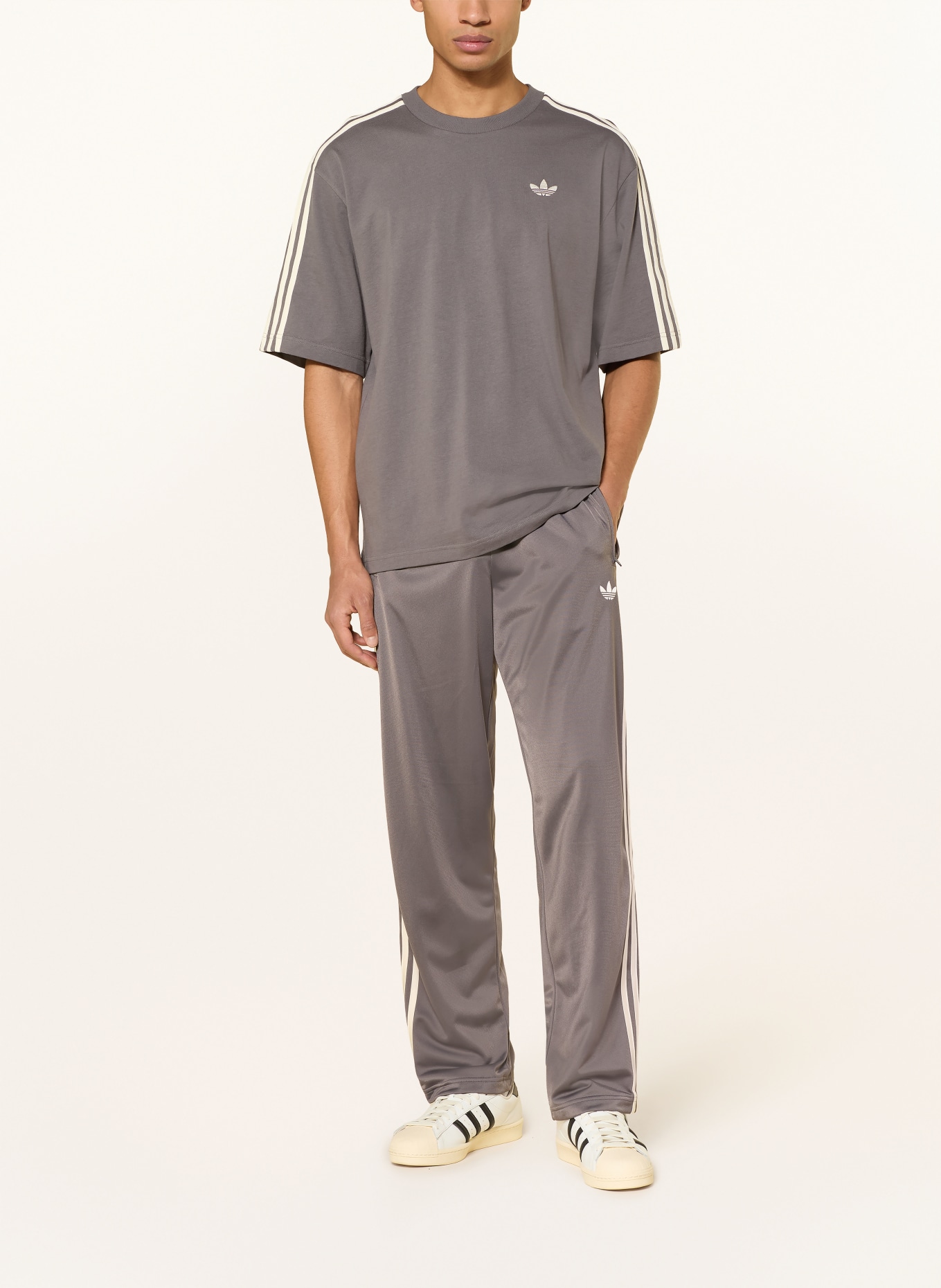 adidas Originals Trainingshose FIREBIRD mit Galonstreifen: DUNKELGRAU