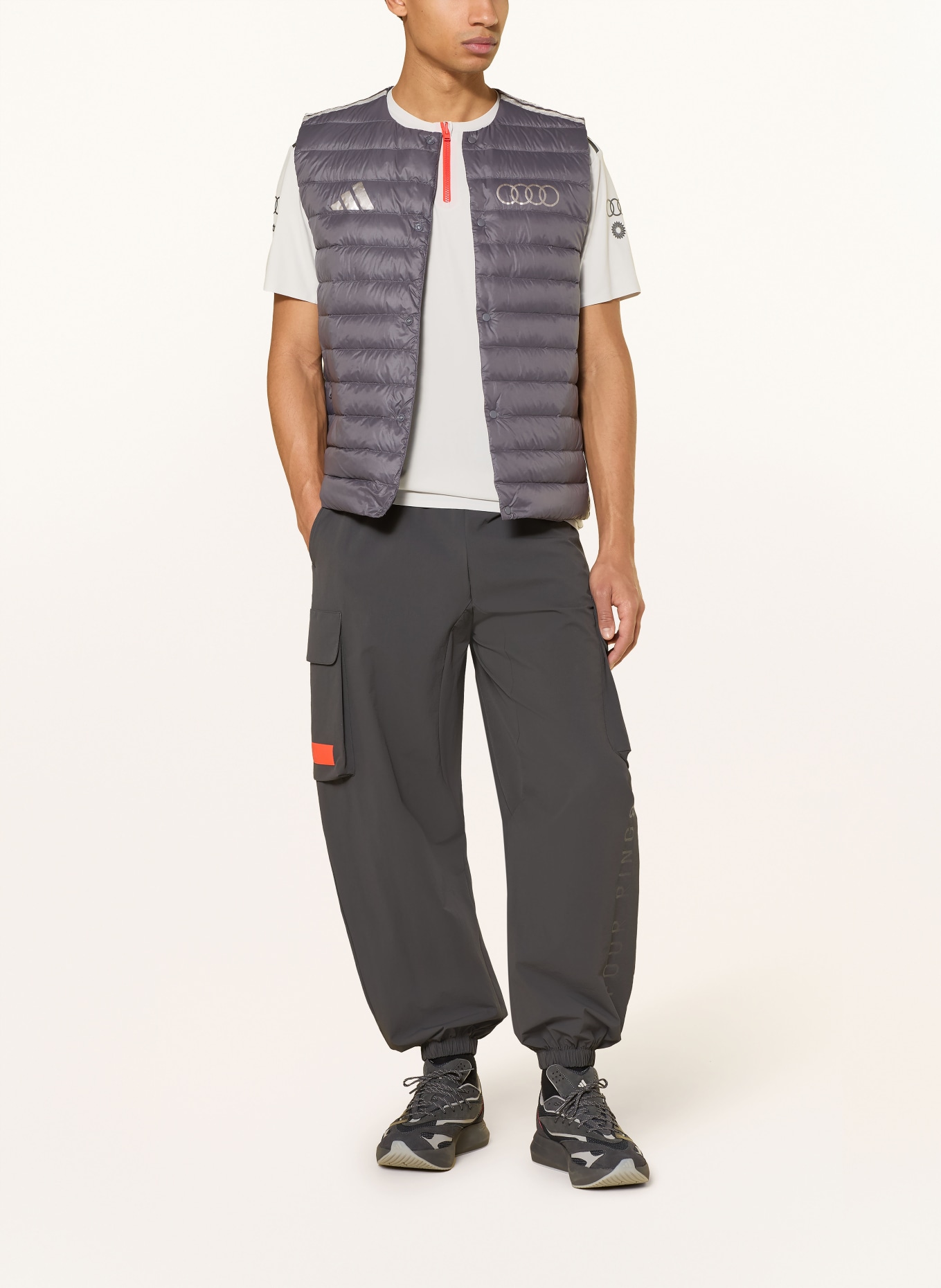 adidas Steppweste AUDI FORMULA ONE TEAM ENGINEERS & MARKETING: DUNKELGRAU