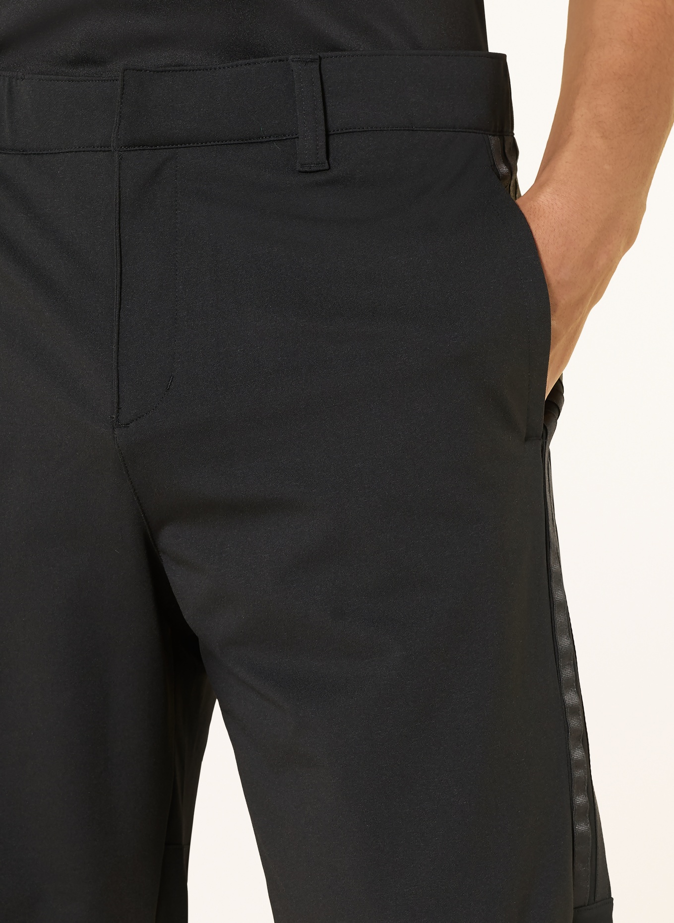 adidas Hose AUDI FORMULA ONE TEAM ENGINEERS & MARKETING im Jogging-Stil: SCHWARZ