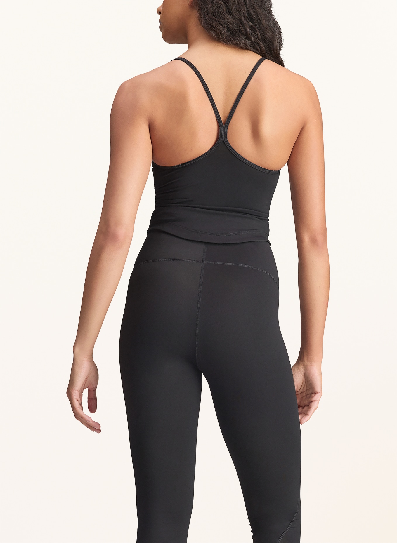 adidas by Stella McCartney Krátký top ASMC STUDIO: ČERNÁ